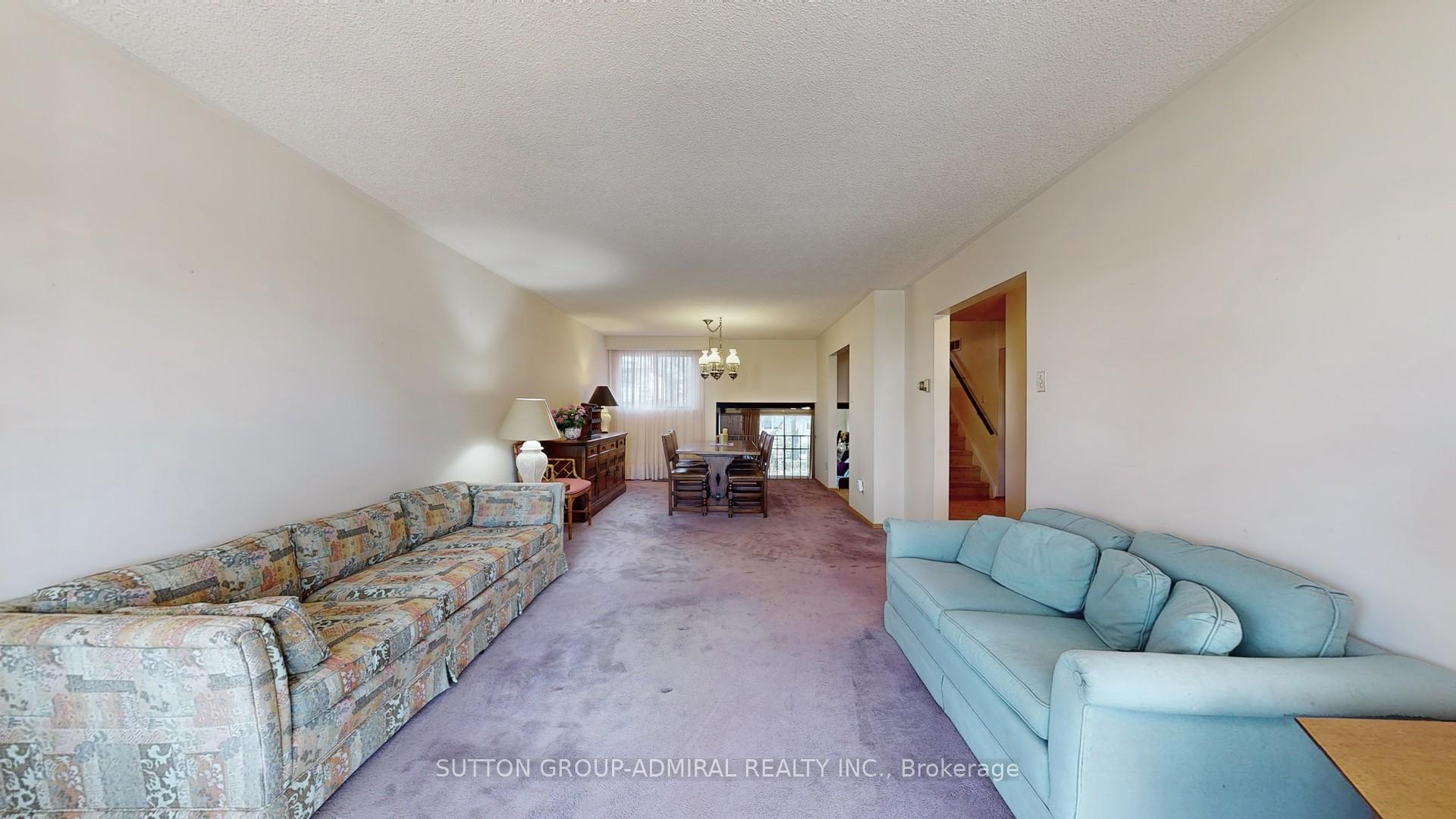 Photo 10 of 200 Kirk Drive, Markham, Royal Orchard — HOMEH