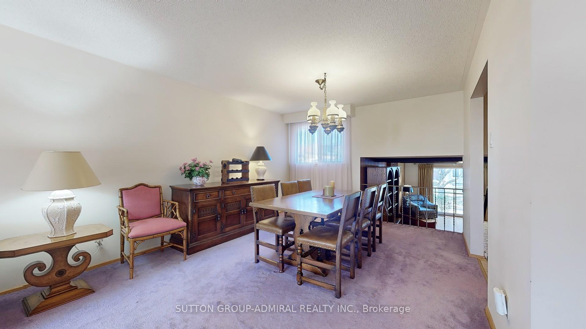 Photo 12 of 200 Kirk Drive, Markham, Royal Orchard — HOMEH