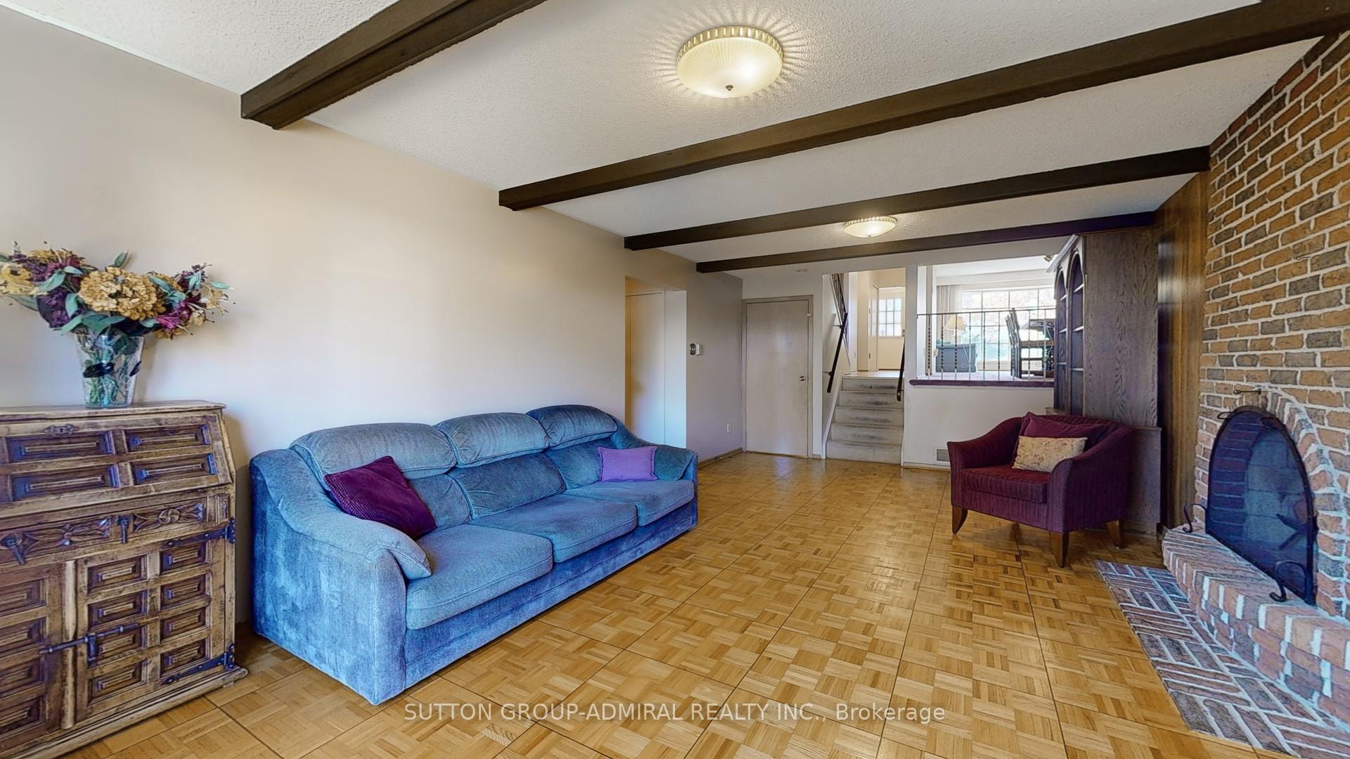 Photo 32 of 200 Kirk Drive, Markham, Royal Orchard — HOMEH