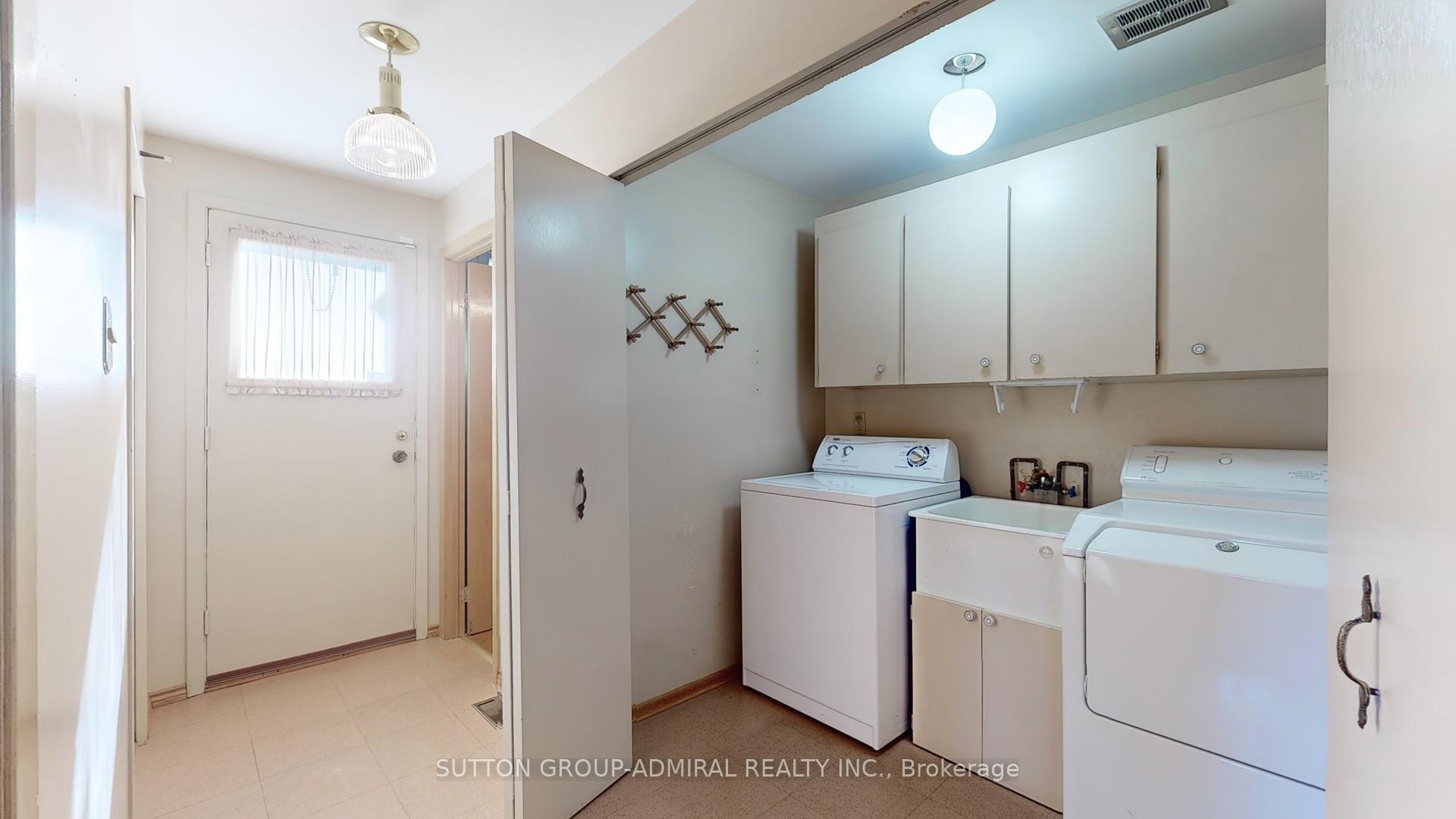 Photo 37 of 200 Kirk Drive, Markham, Royal Orchard — HOMEH