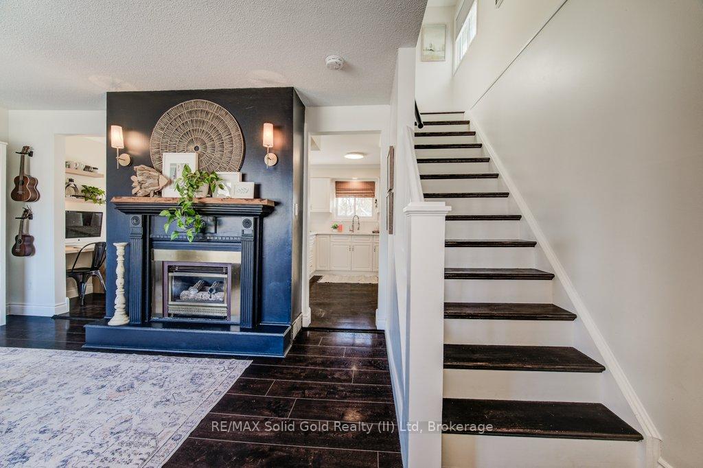 Photo 3 of 129 A Graham Street, Waterloo — HOMEH