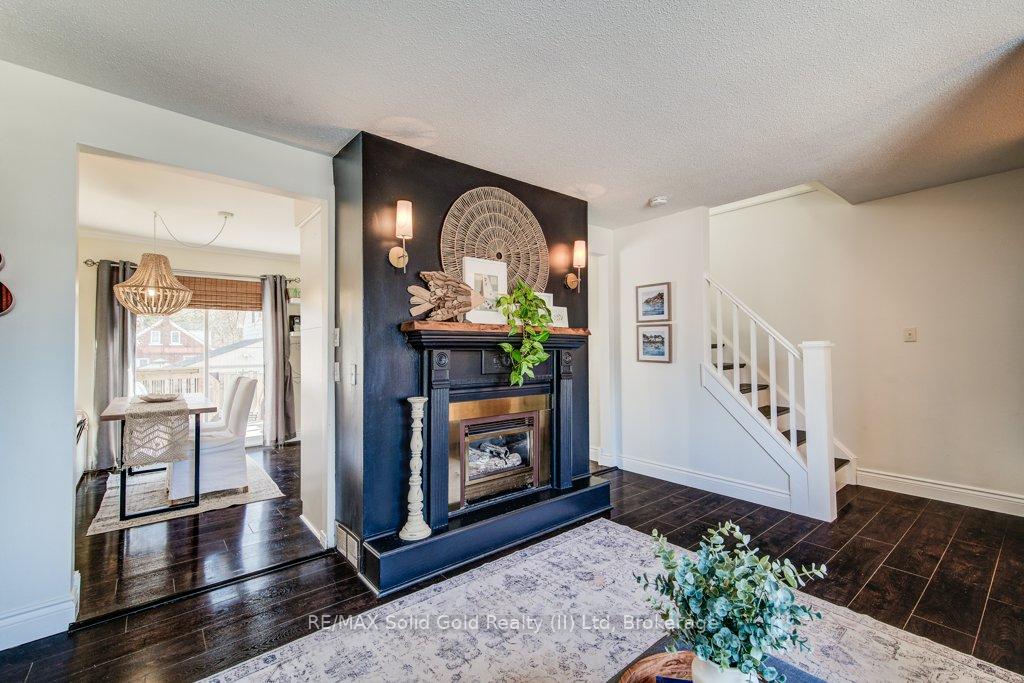 Photo 7 of 129 A Graham Street, Waterloo — HOMEH