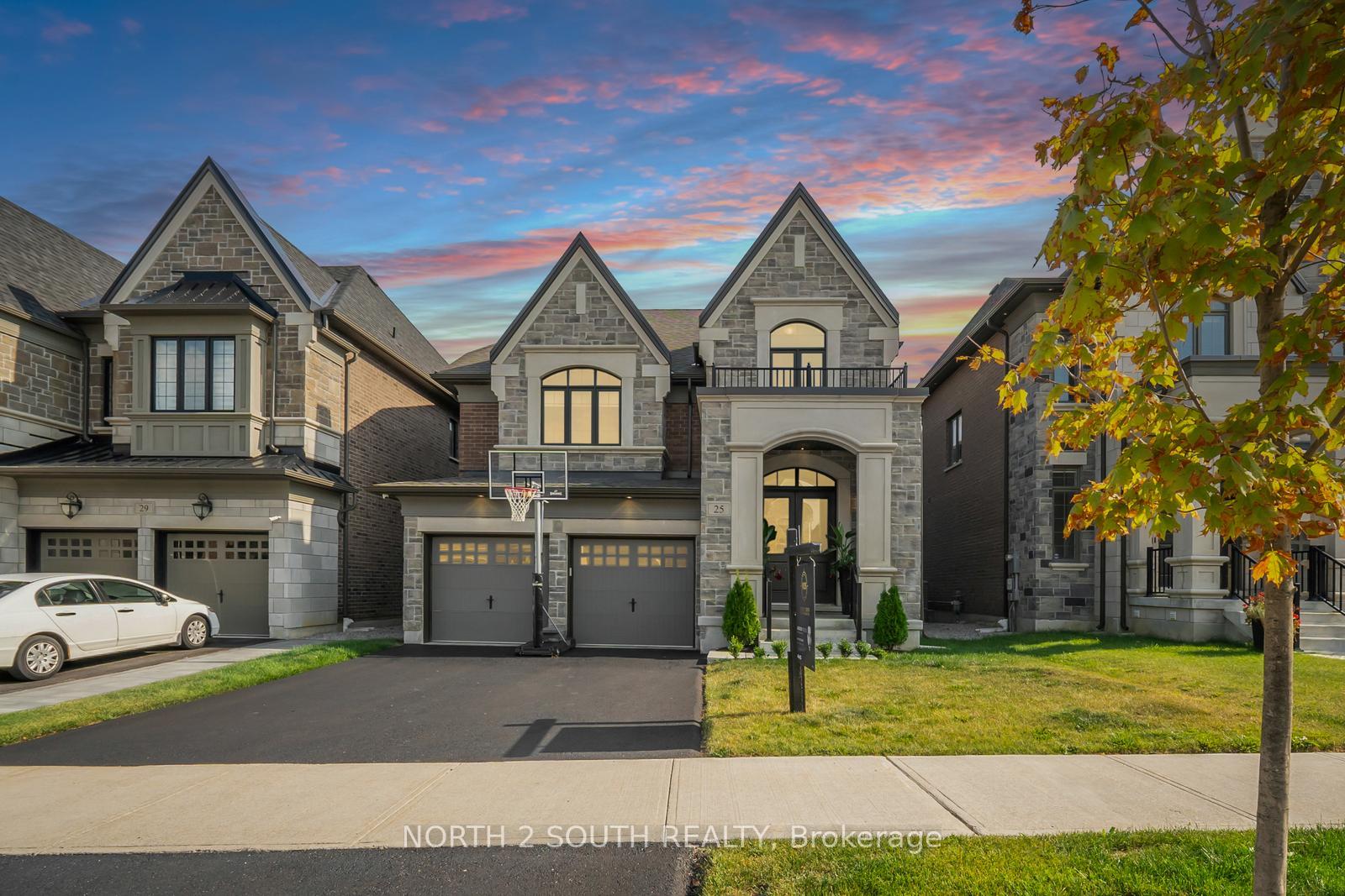 Photo 1 of 25 Pine Heights Drive, Vaughan, Vellore Village — HOMEH