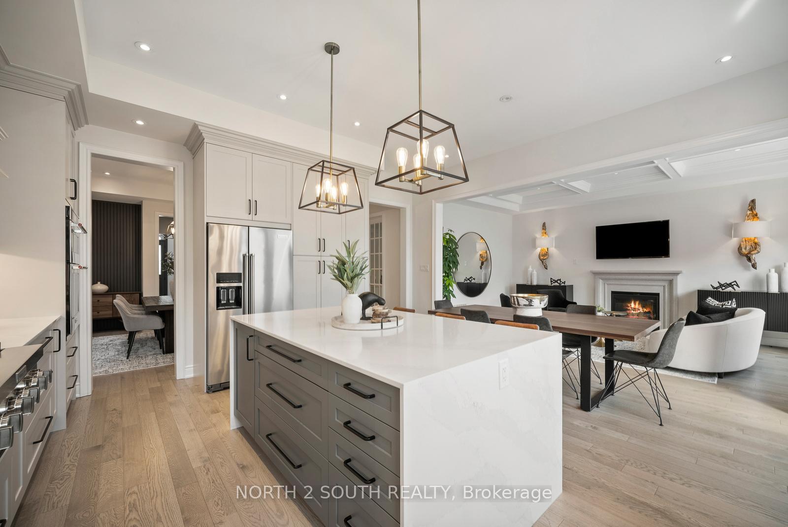 Photo 15 of 25 Pine Heights Drive, Vaughan, Vellore Village — HOMEH