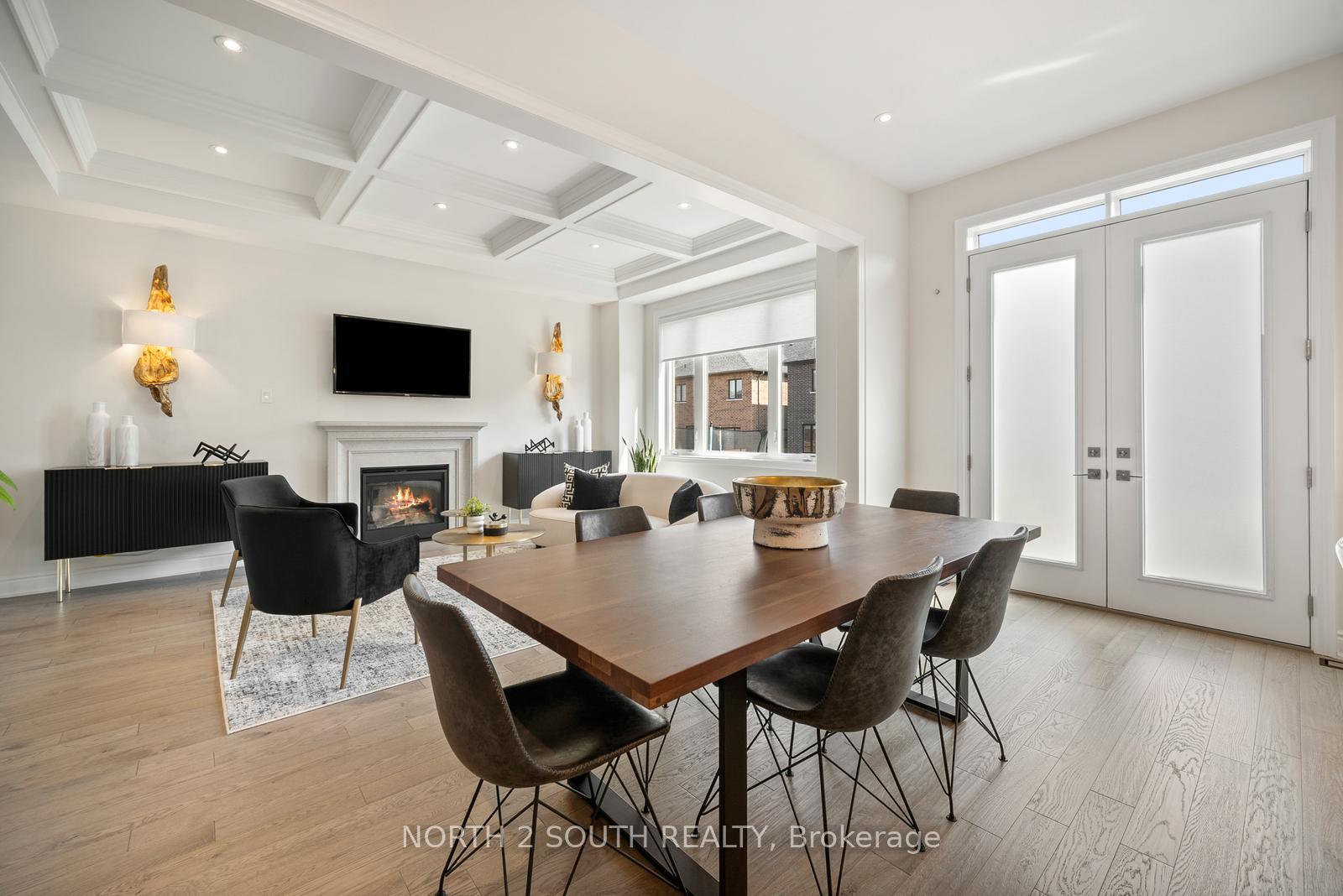 Photo 18 of 25 Pine Heights Drive, Vaughan, Vellore Village — HOMEH