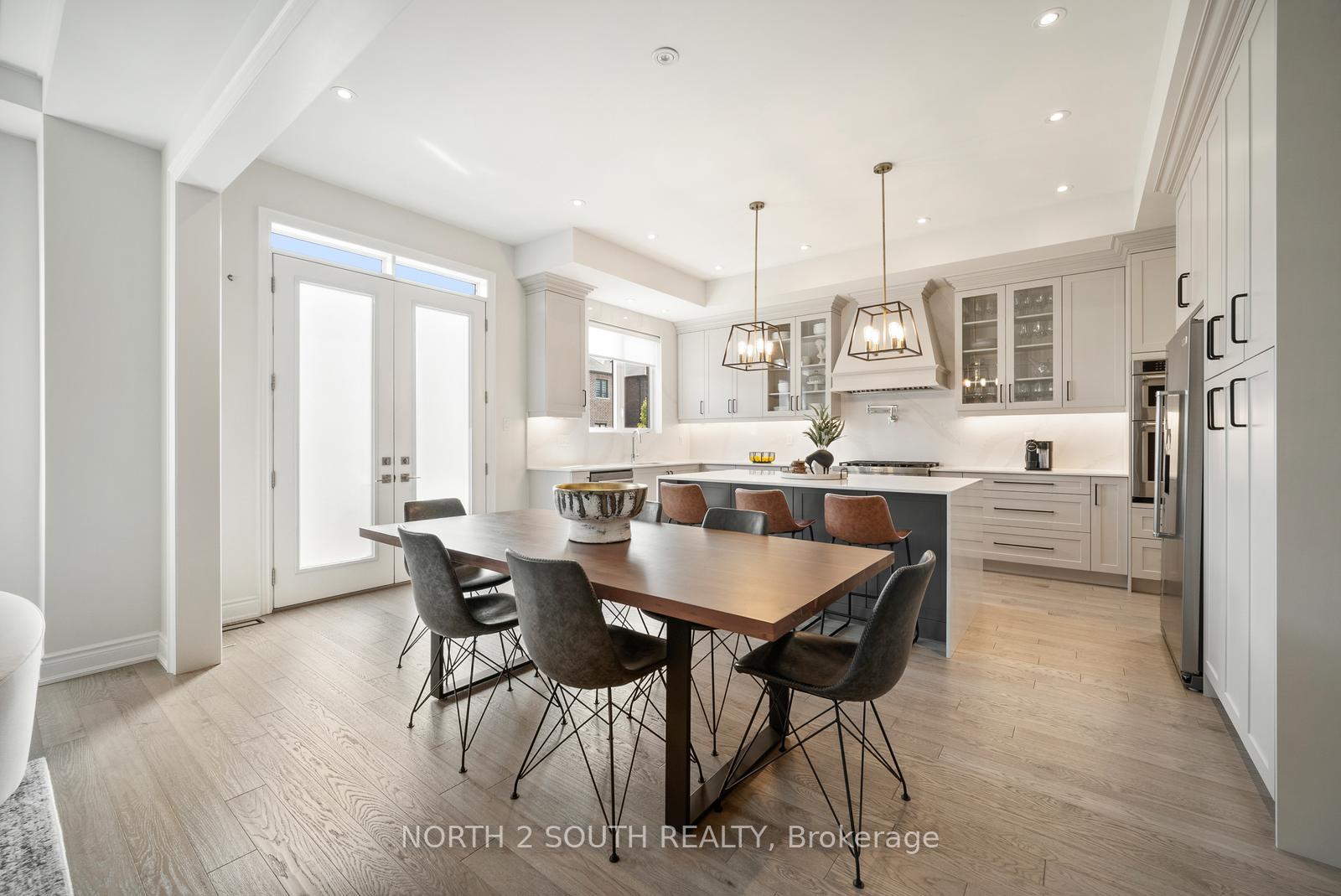Photo 19 of 25 Pine Heights Drive, Vaughan, Vellore Village — HOMEH