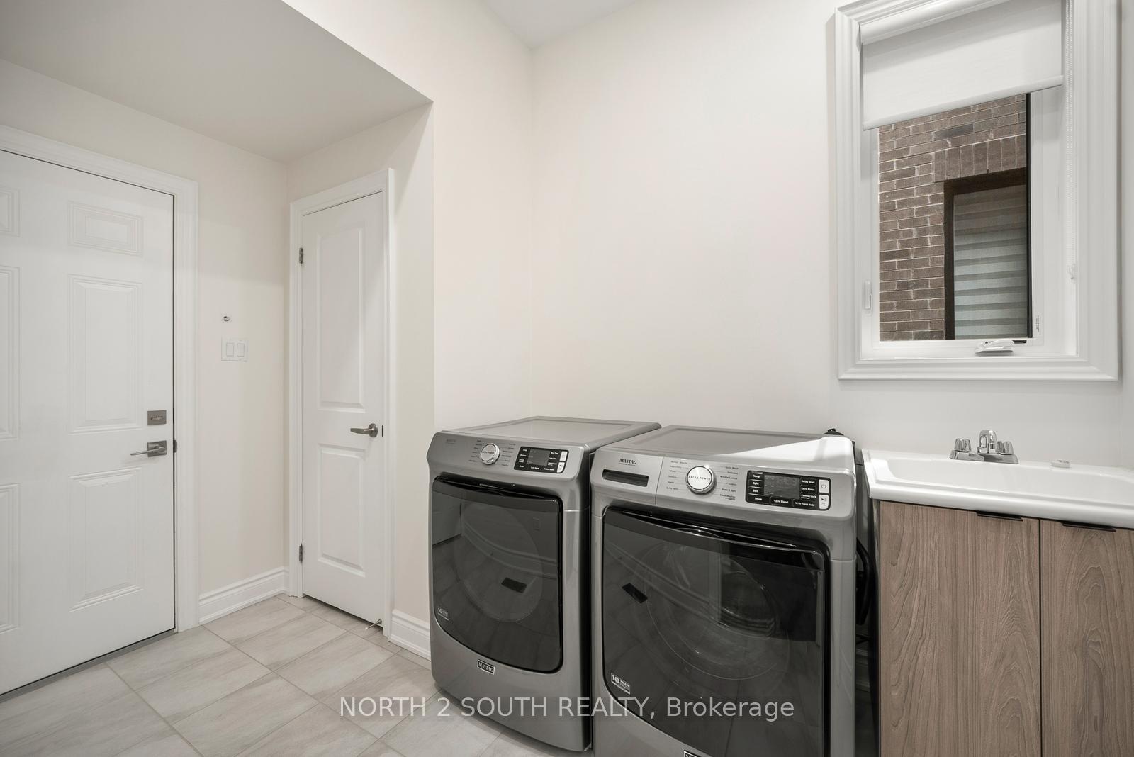 Photo 25 of 25 Pine Heights Drive, Vaughan, Vellore Village — HOMEH