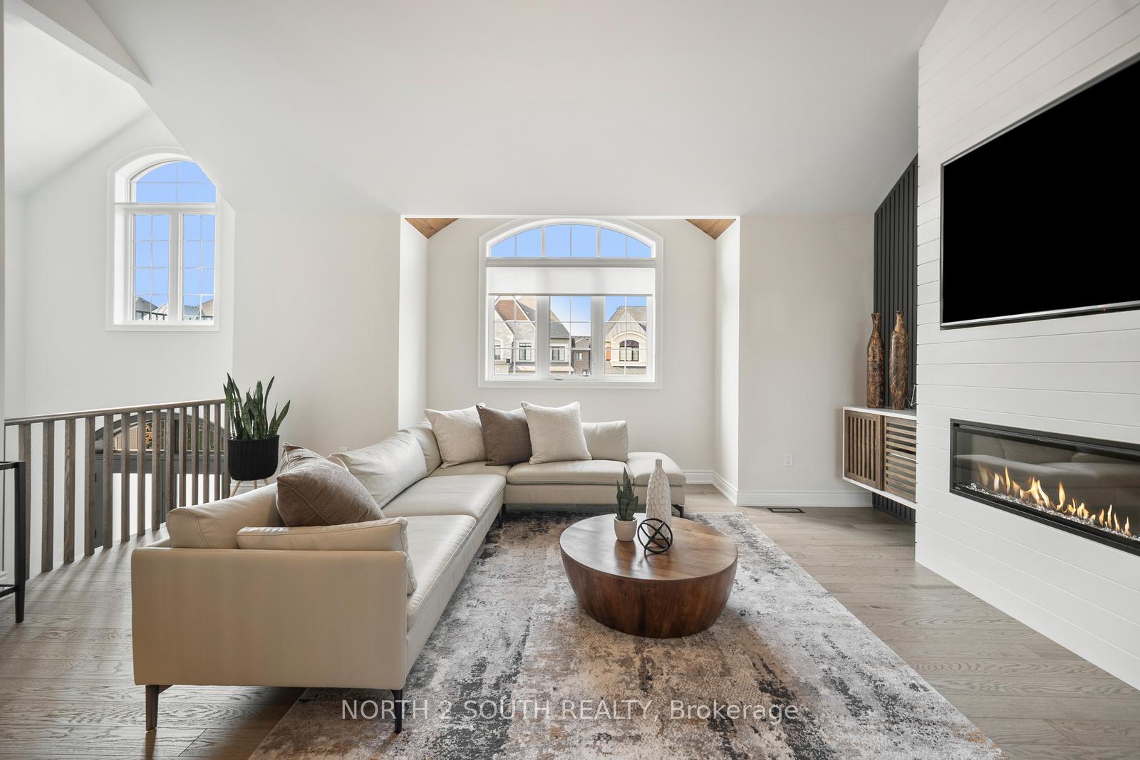 Photo 28 of 25 Pine Heights Drive, Vaughan, Vellore Village — HOMEH