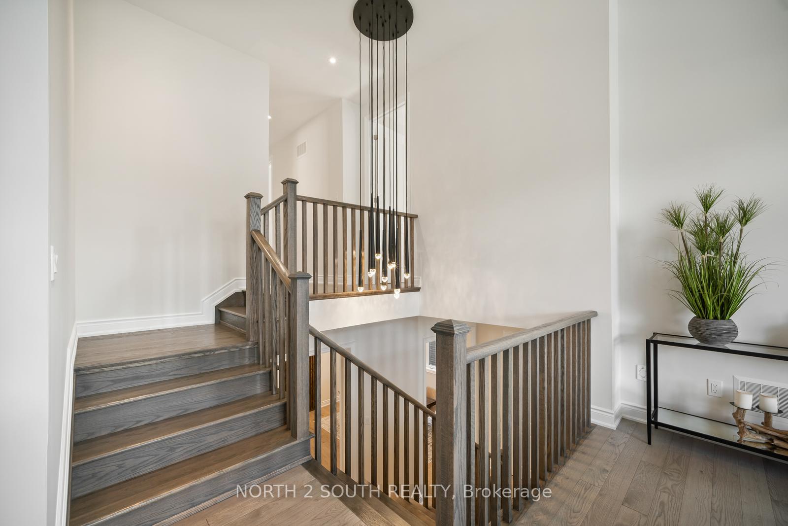 Photo 30 of 25 Pine Heights Drive, Vaughan, Vellore Village — HOMEH
