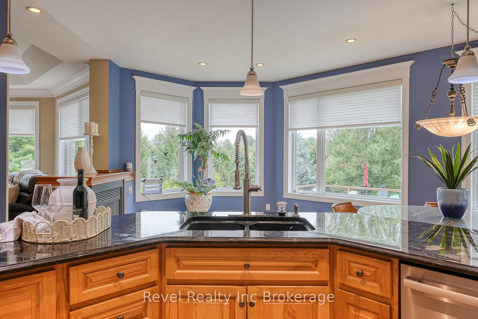 Photo 17 of 166 Argyle Street, Zorra, Embro — HOMEH