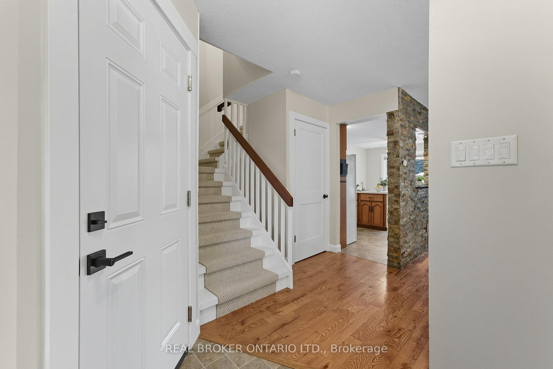 Photo 4 of 5 Snyder Avenue N, Woolwich — HOMEH