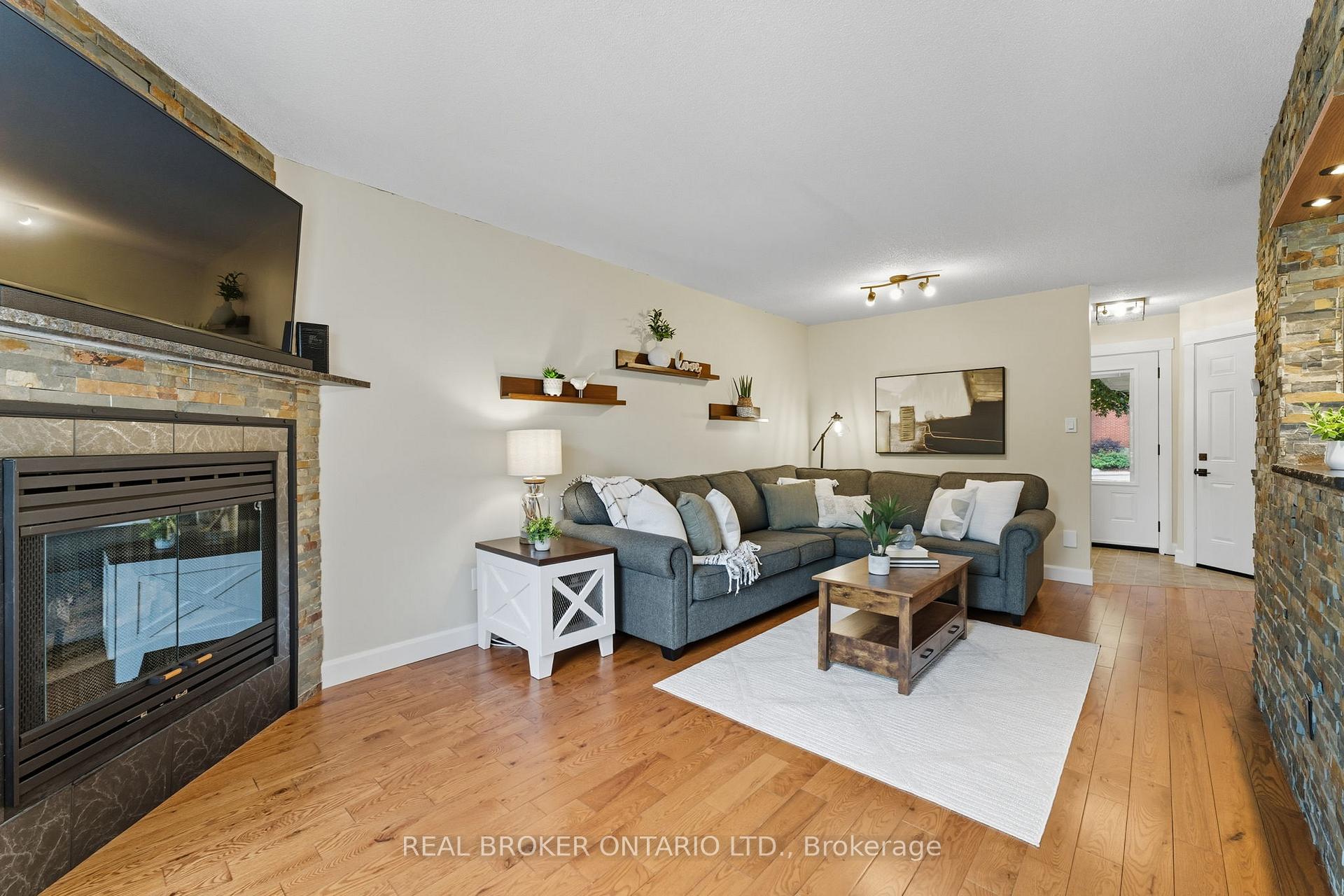 Photo 6 of 5 Snyder Avenue N, Woolwich — HOMEH