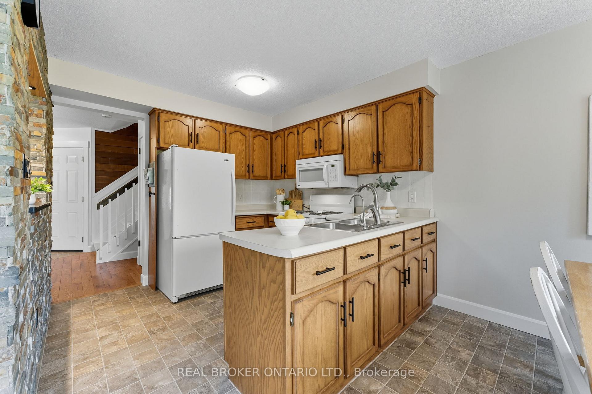 Photo 7 of 5 Snyder Avenue N, Woolwich — HOMEH
