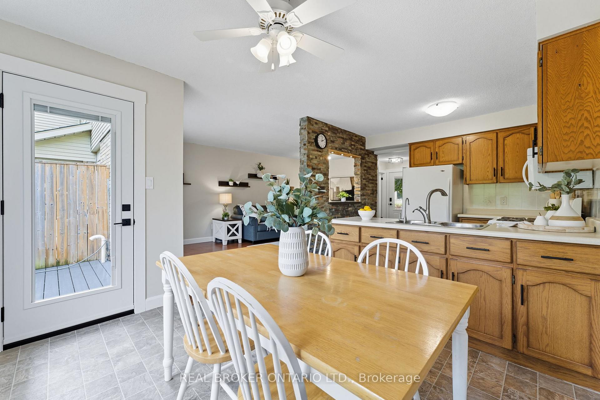 Photo 11 of 5 Snyder Avenue N, Woolwich — HOMEH
