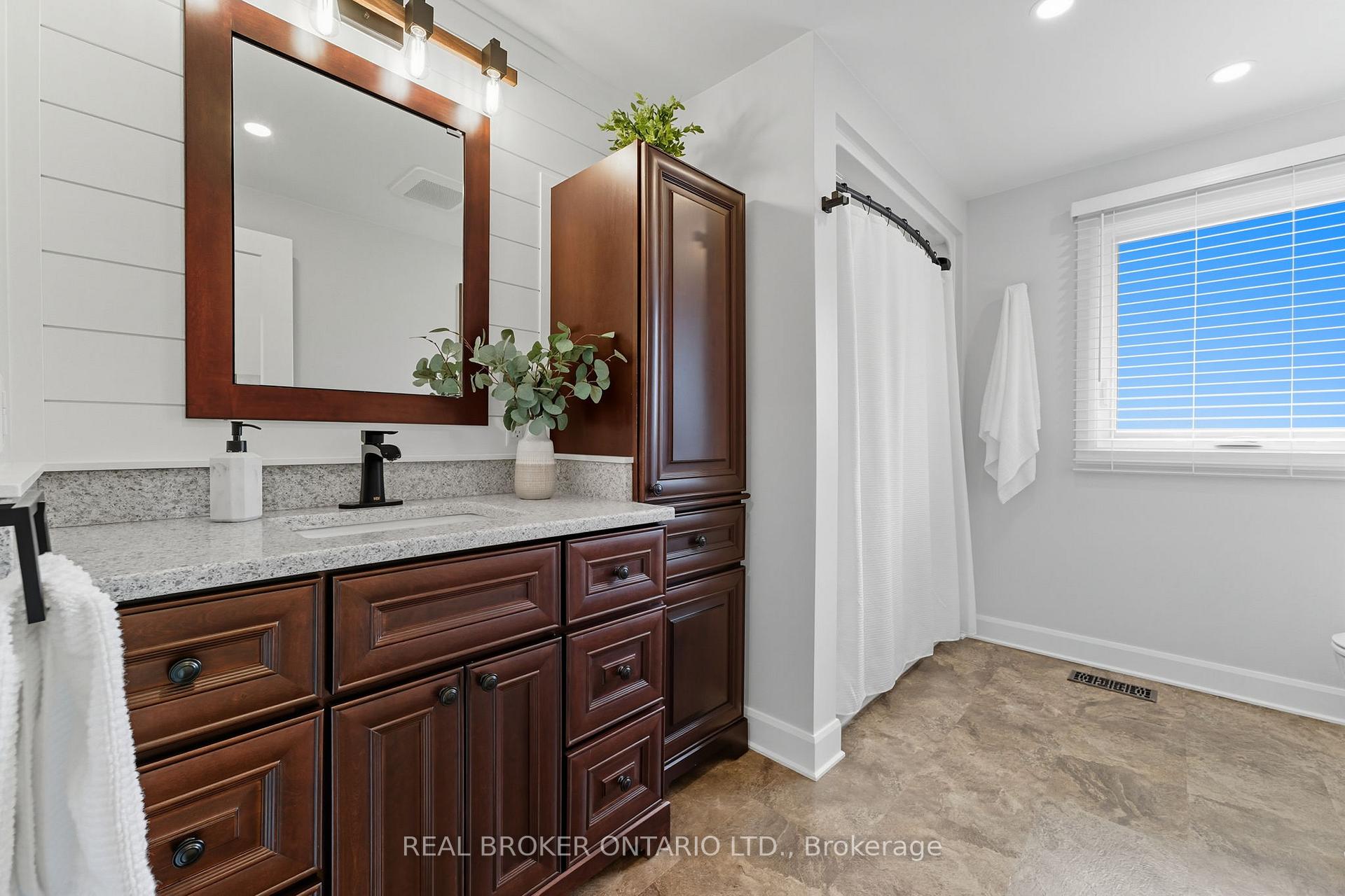 Photo 16 of 5 Snyder Avenue N, Woolwich — HOMEH