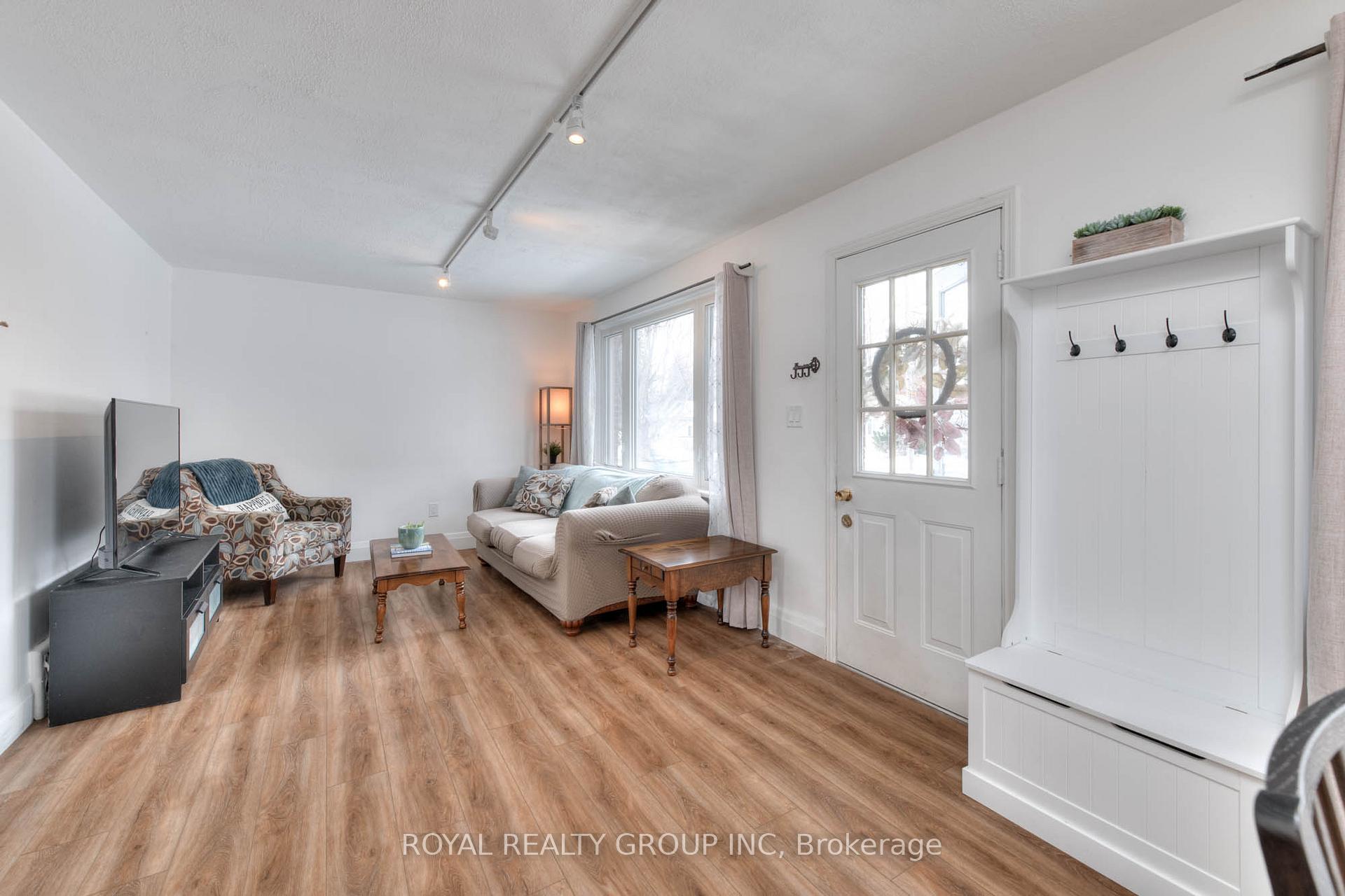 Photo 5 of 179 Neilson Avenue, Waterloo — HOMEH