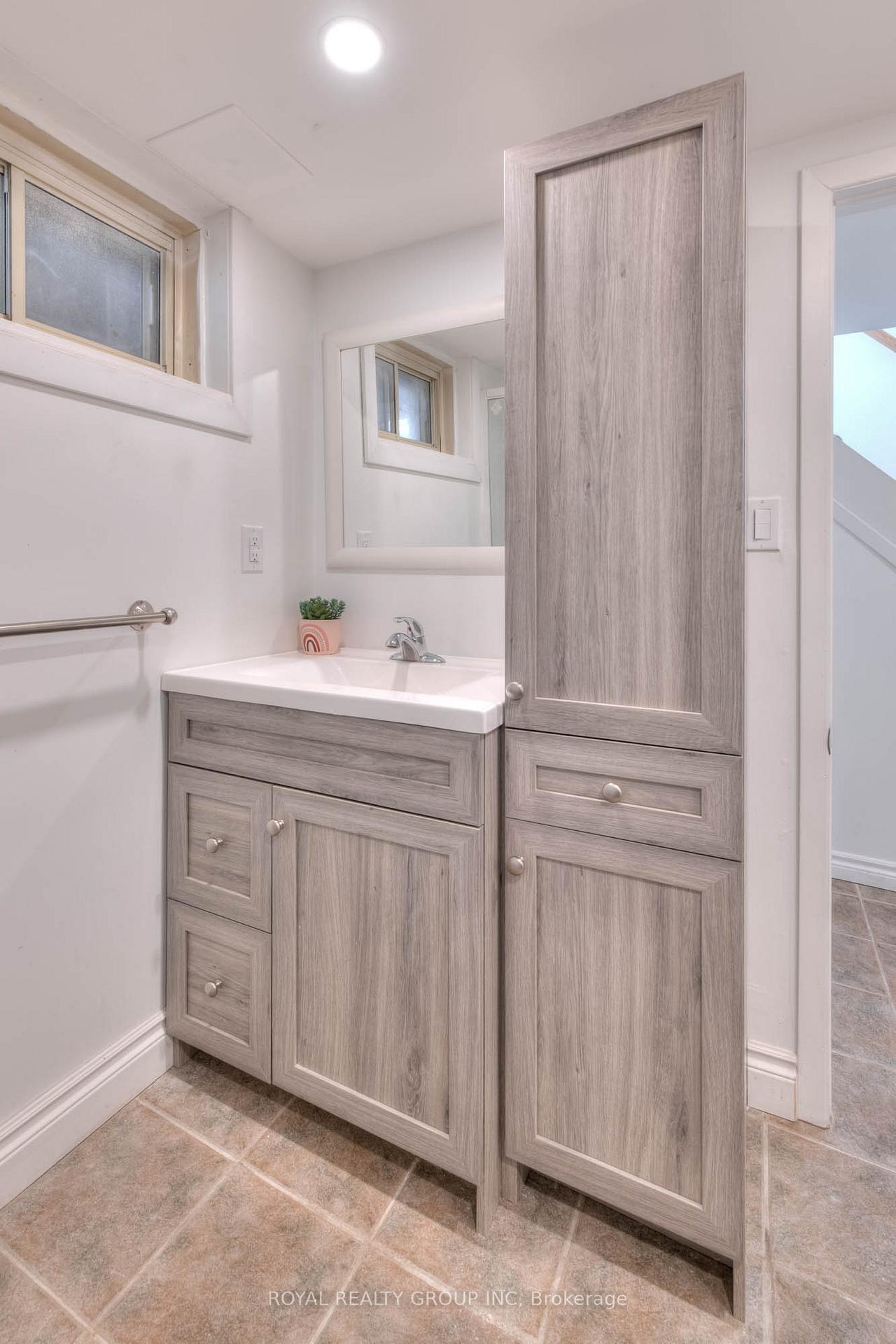 Photo 24 of 179 Neilson Avenue, Waterloo — HOMEH