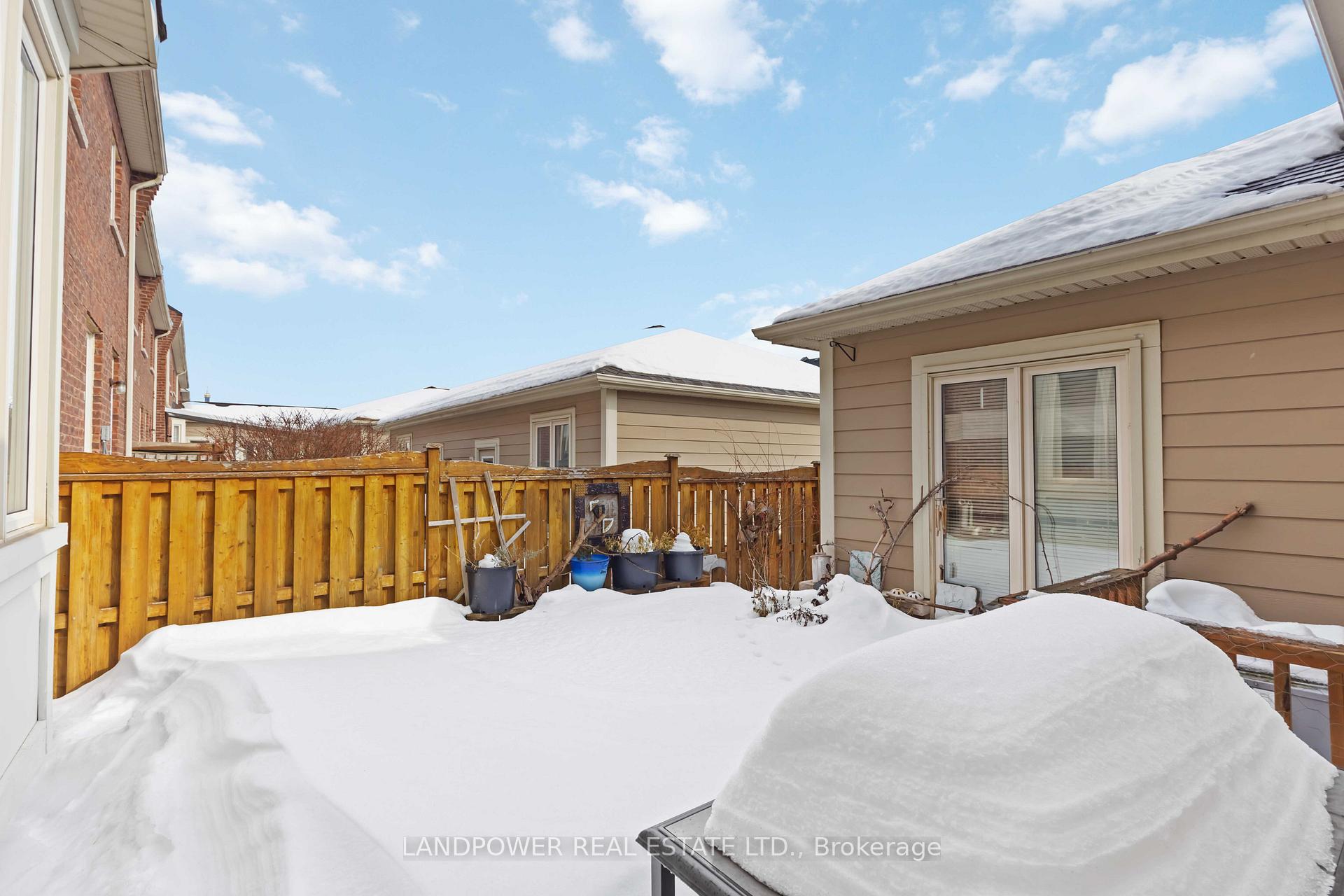 Photo 34 of 9 Russell Dawson Road, Markham, Cathedraltown — HOMEH