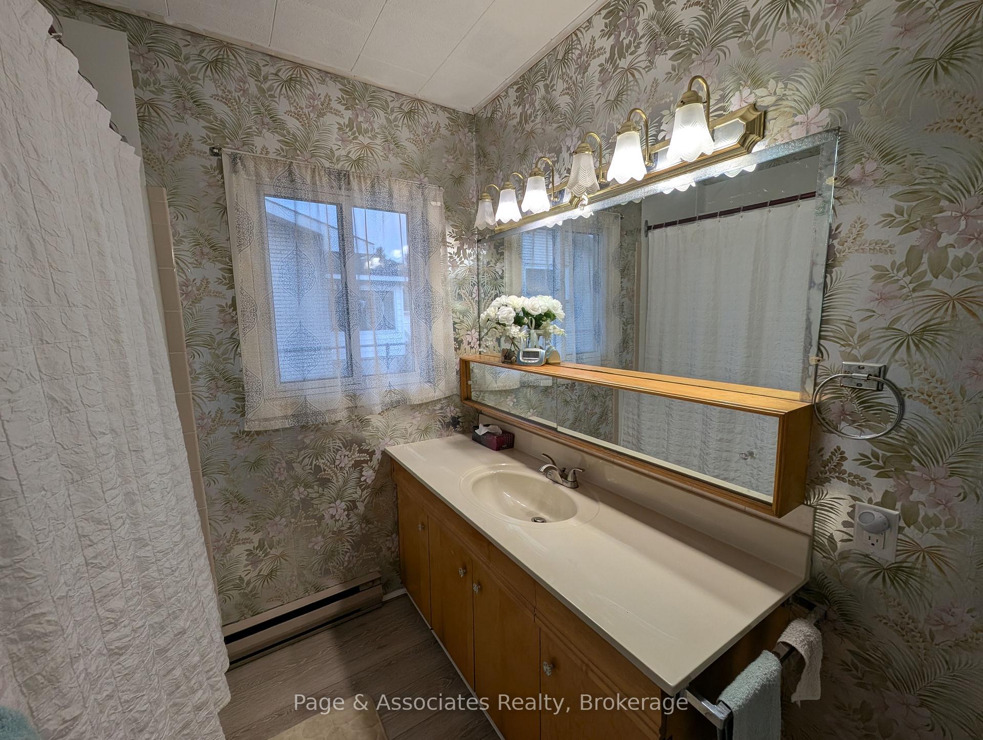 Photo 16 of 160 Railway Street, West Nipissing, Sturgeon Falls — HOMEH
