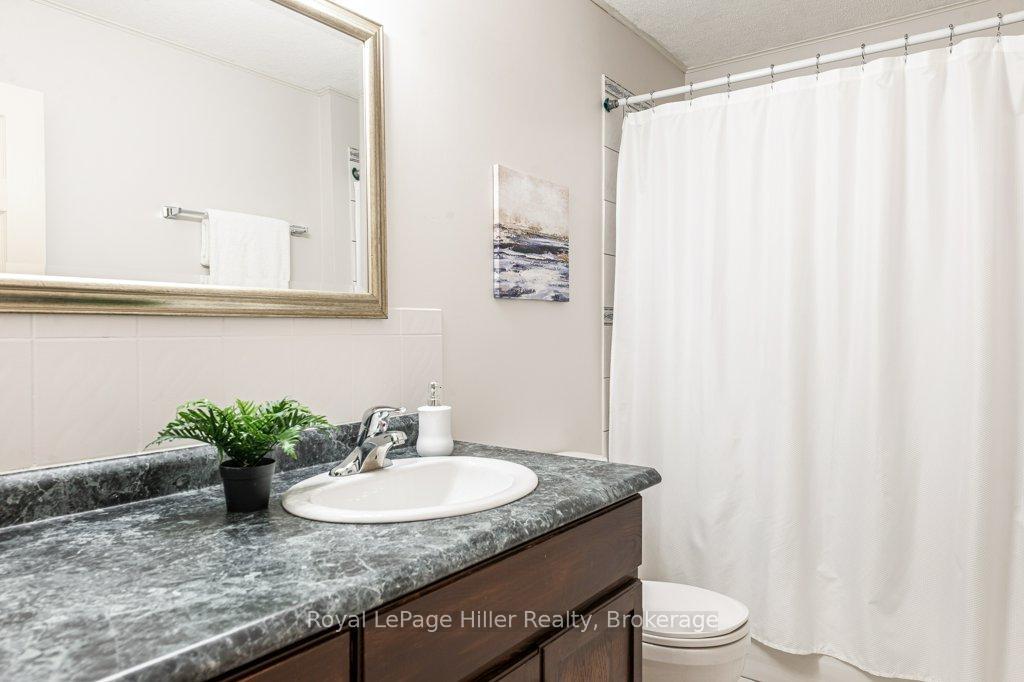 Photo 25 of 184 Anderson Lane, West Perth, Mitchell — HOMEH