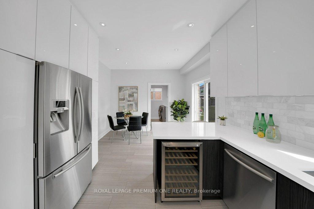 Photo 8 of 15 Basilica Drive, Vaughan, Vellore Village — HOMEH