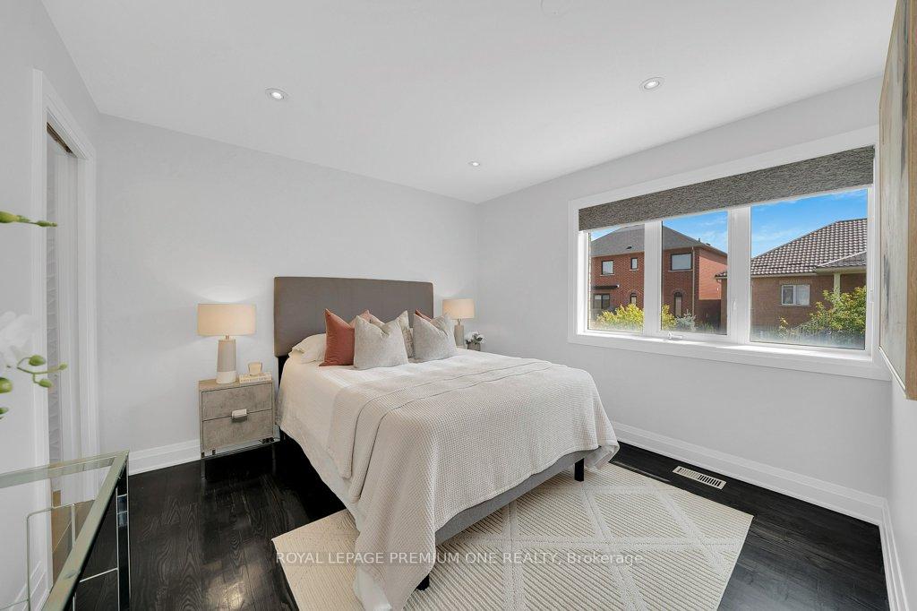 Photo 17 of 15 Basilica Drive, Vaughan, Vellore Village — HOMEH
