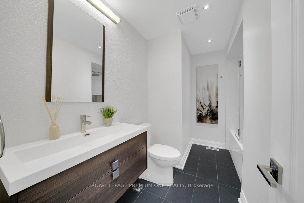 Photo 22 of 15 Basilica Drive, Vaughan, Vellore Village — HOMEH