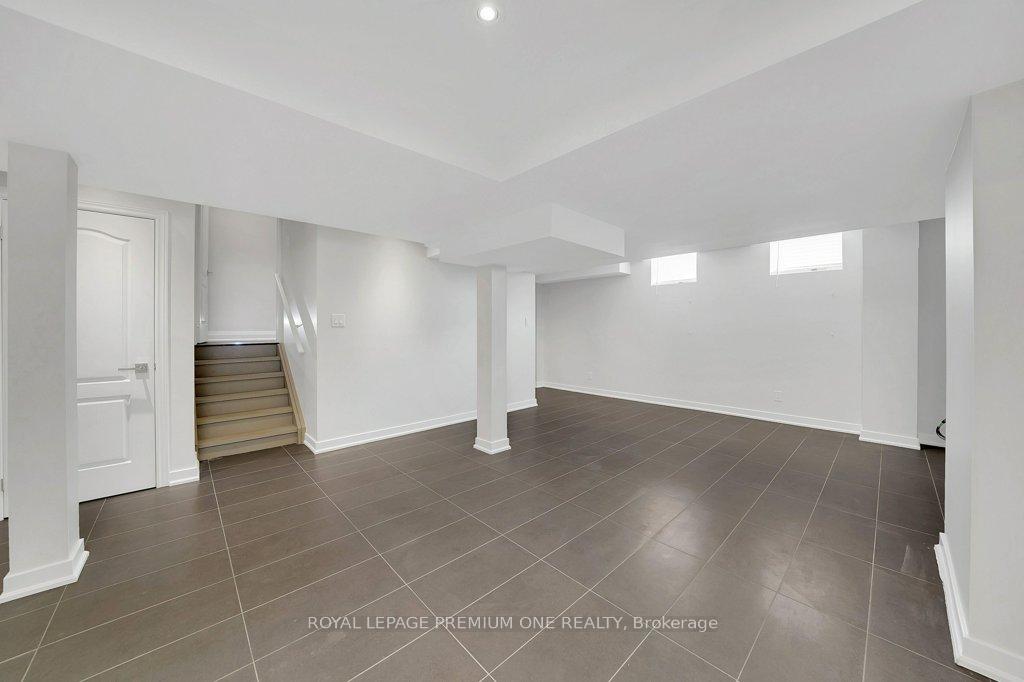 Photo 25 of 15 Basilica Drive, Vaughan, Vellore Village — HOMEH