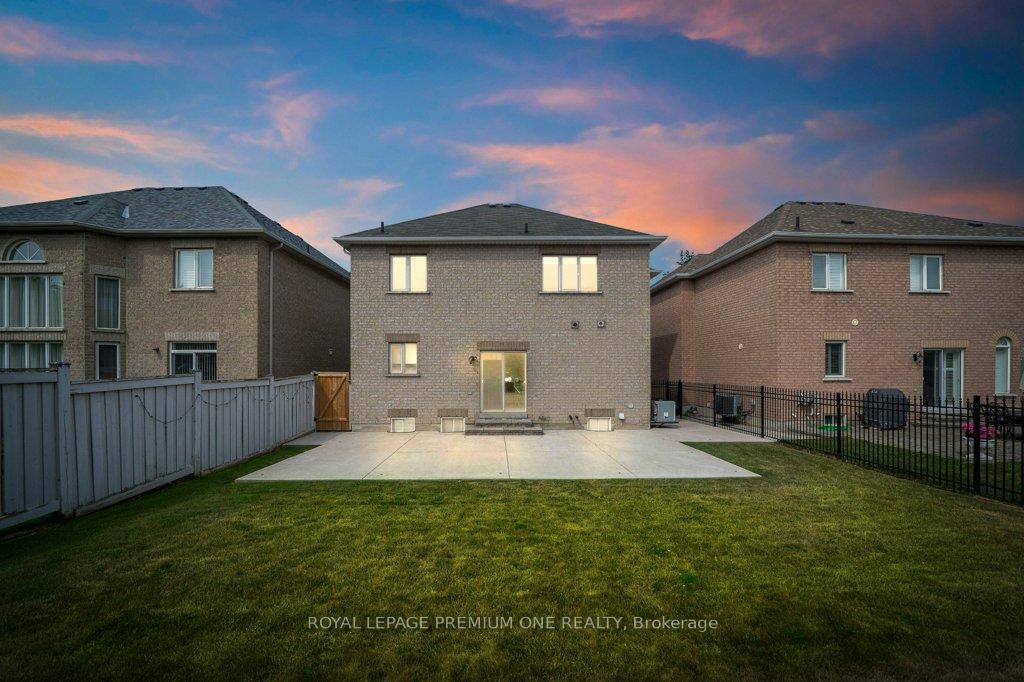 Photo 28 of 15 Basilica Drive, Vaughan, Vellore Village — HOMEH