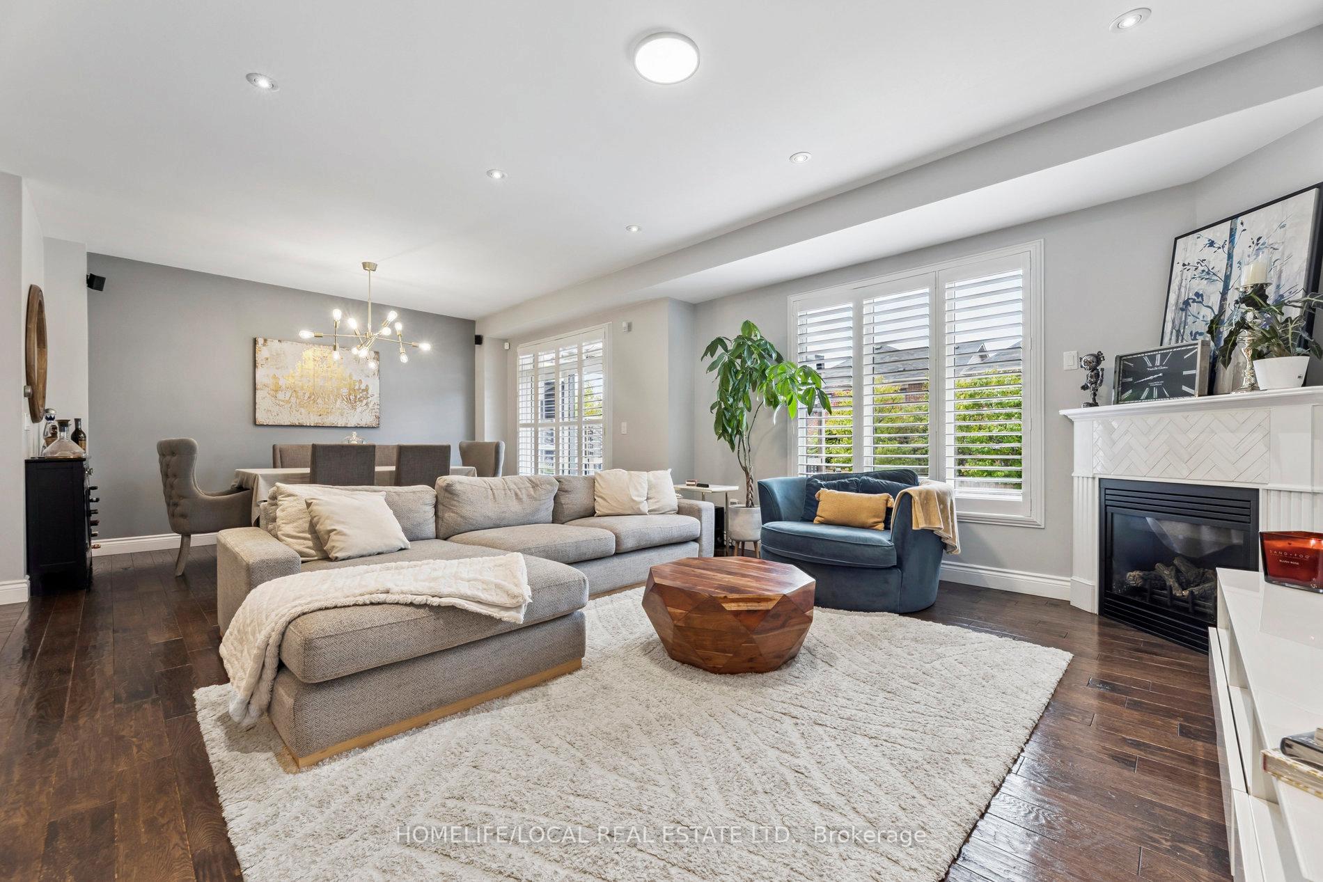 Photo 5 of 147 Underwood Drive, Whitby, Brooklin — HOMEH