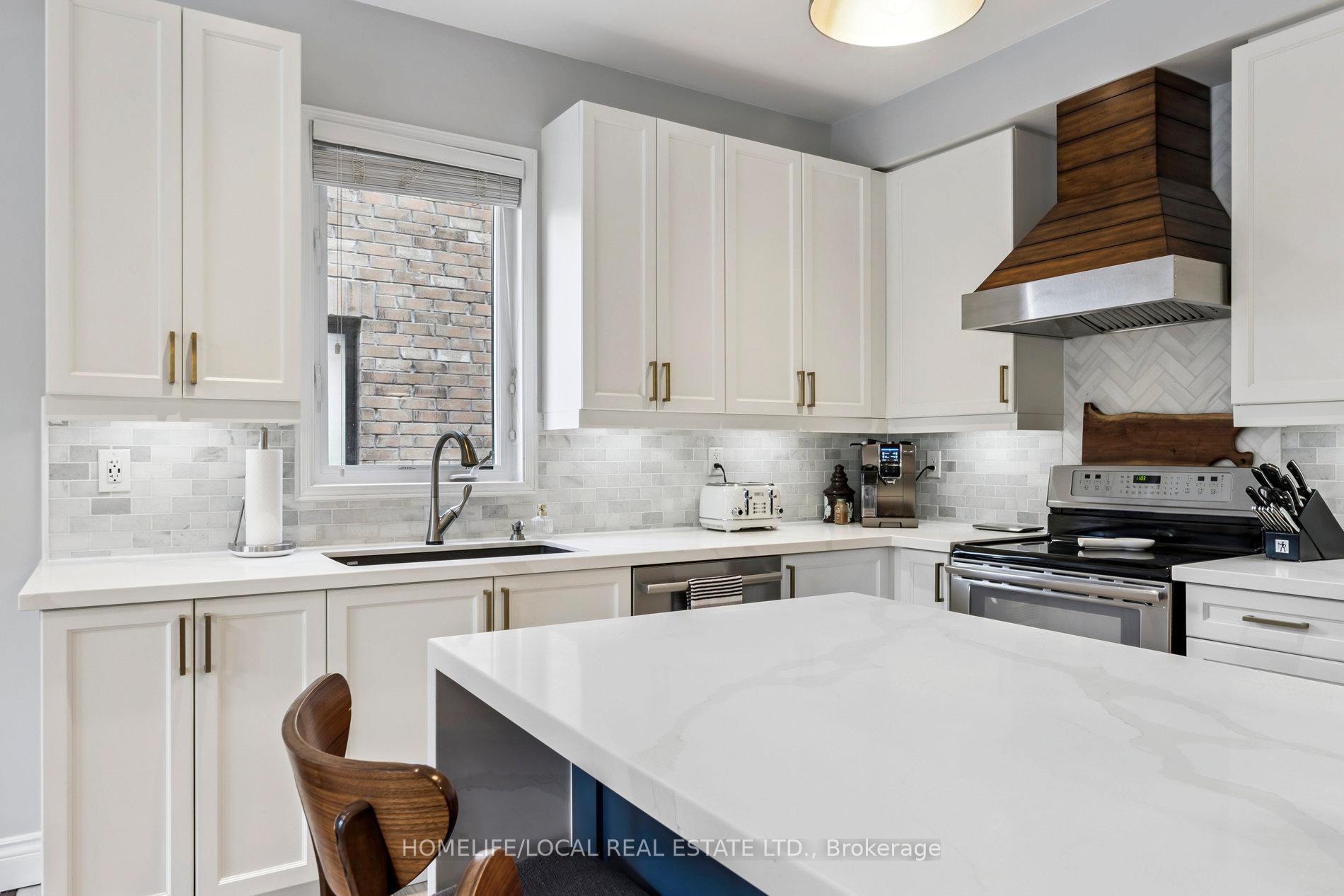 Photo 14 of 147 Underwood Drive, Whitby, Brooklin — HOMEH