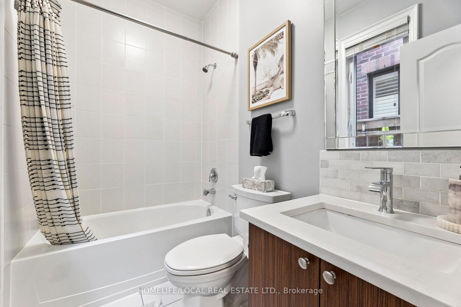 Photo 19 of 147 Underwood Drive, Whitby, Brooklin — HOMEH