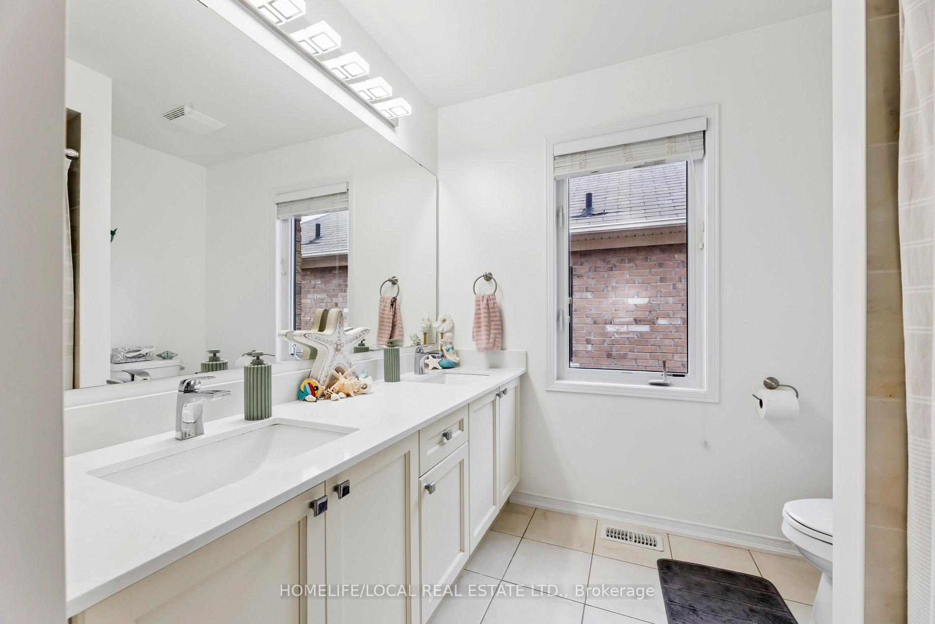 Photo 33 of 147 Underwood Drive, Whitby, Brooklin — HOMEH