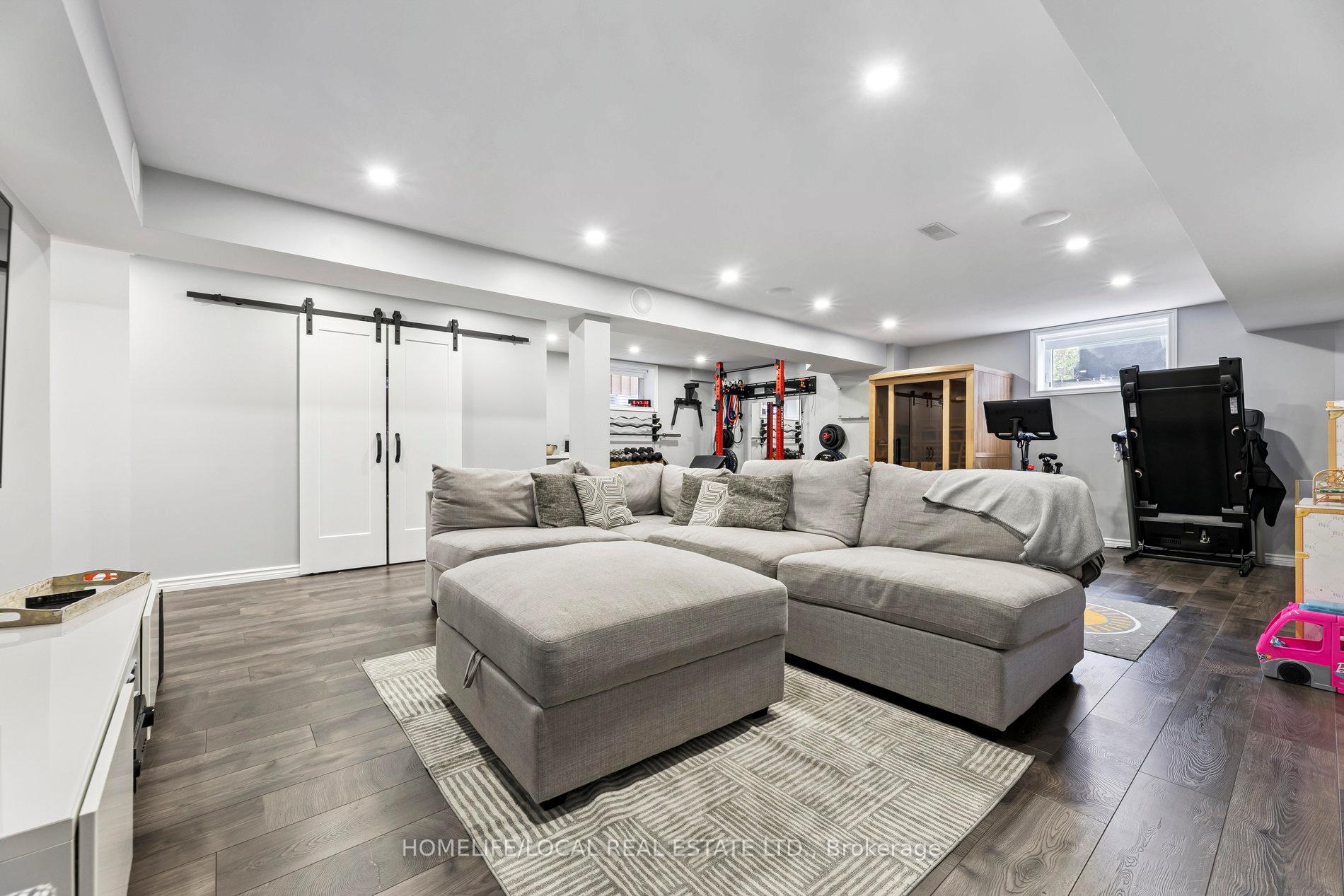 Photo 36 of 147 Underwood Drive, Whitby, Brooklin — HOMEH