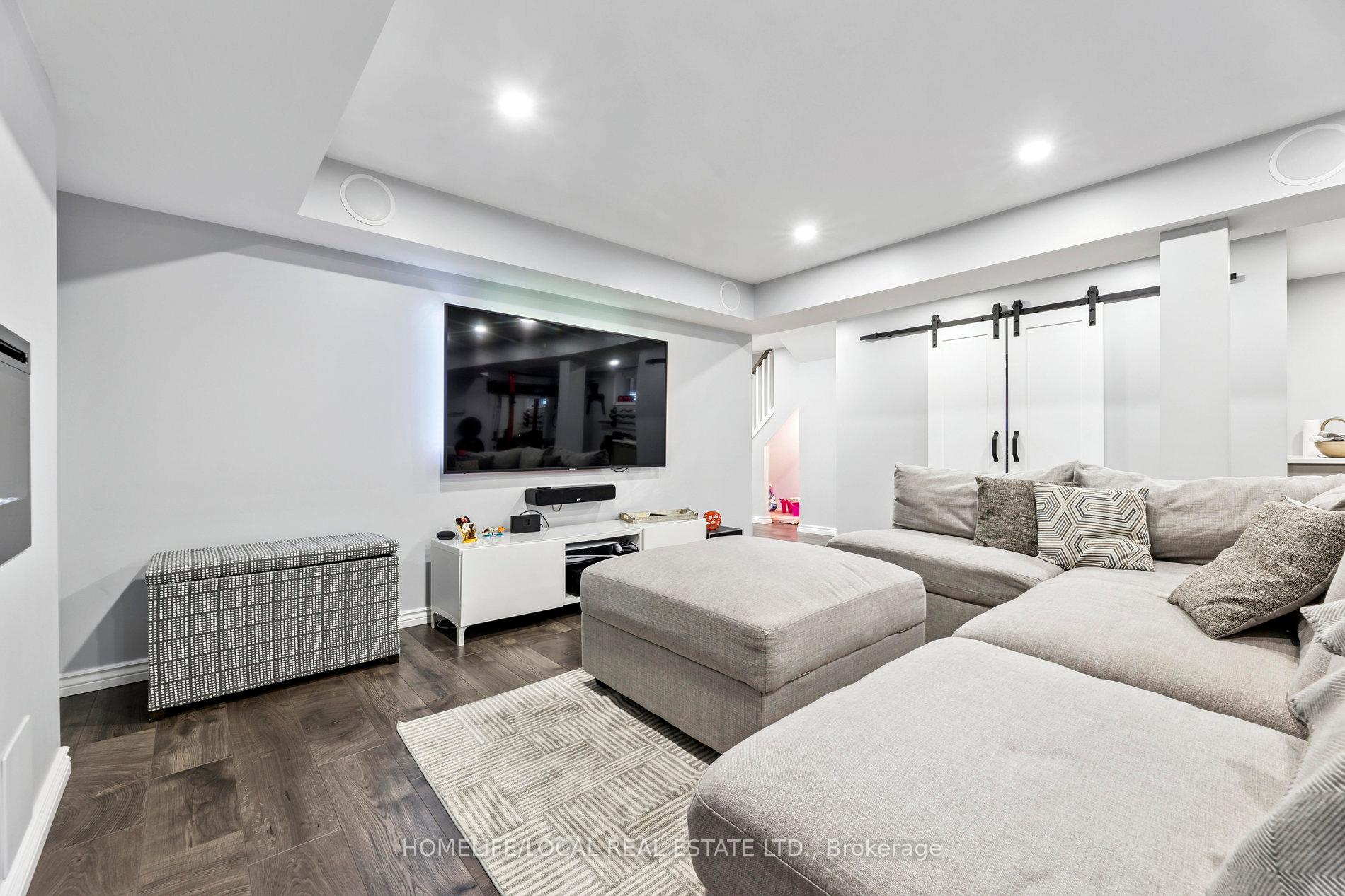 Photo 37 of 147 Underwood Drive, Whitby, Brooklin — HOMEH