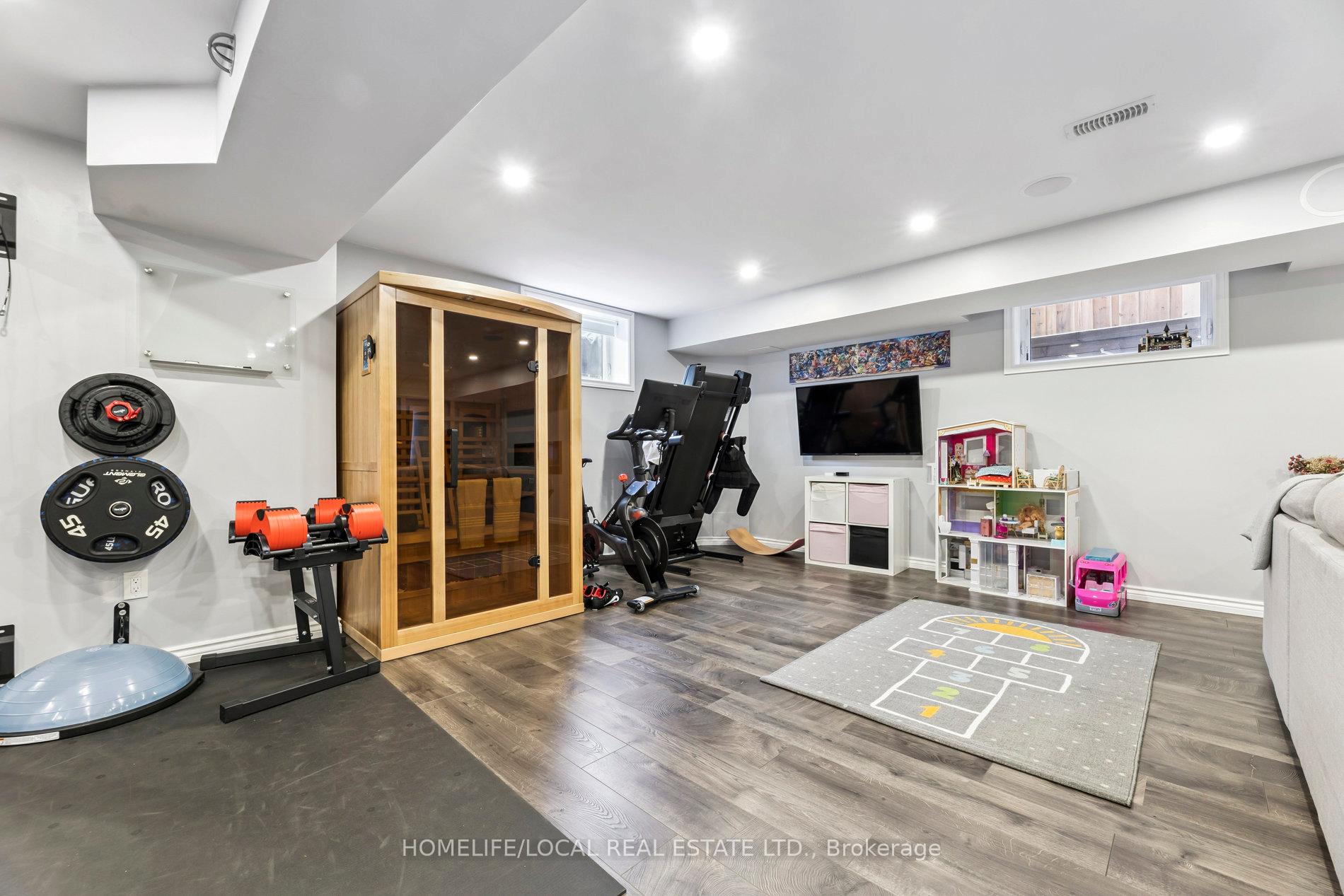 Photo 38 of 147 Underwood Drive, Whitby, Brooklin — HOMEH