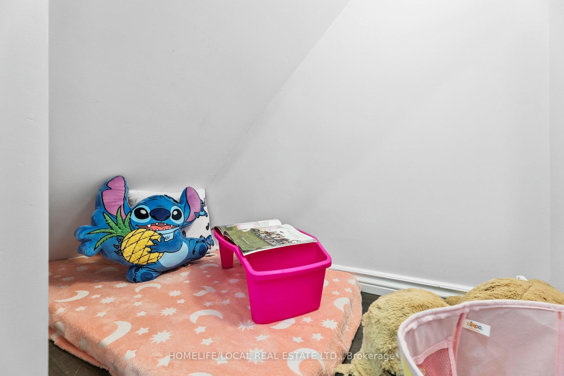 Photo 42 of 147 Underwood Drive, Whitby, Brooklin — HOMEH