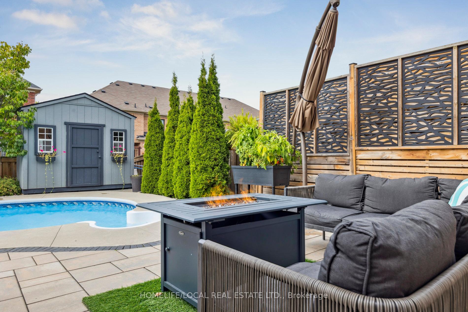 Photo 45 of 147 Underwood Drive, Whitby, Brooklin — HOMEH