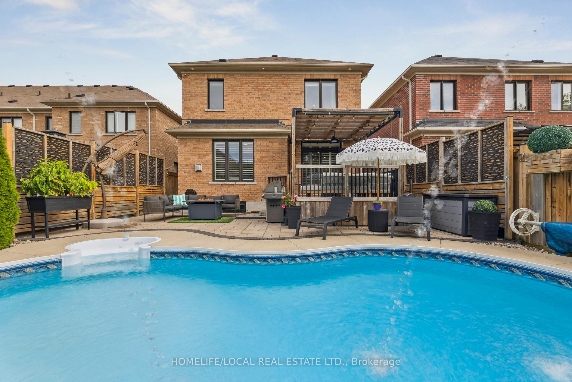 Photo 49 of 147 Underwood Drive, Whitby, Brooklin — HOMEH