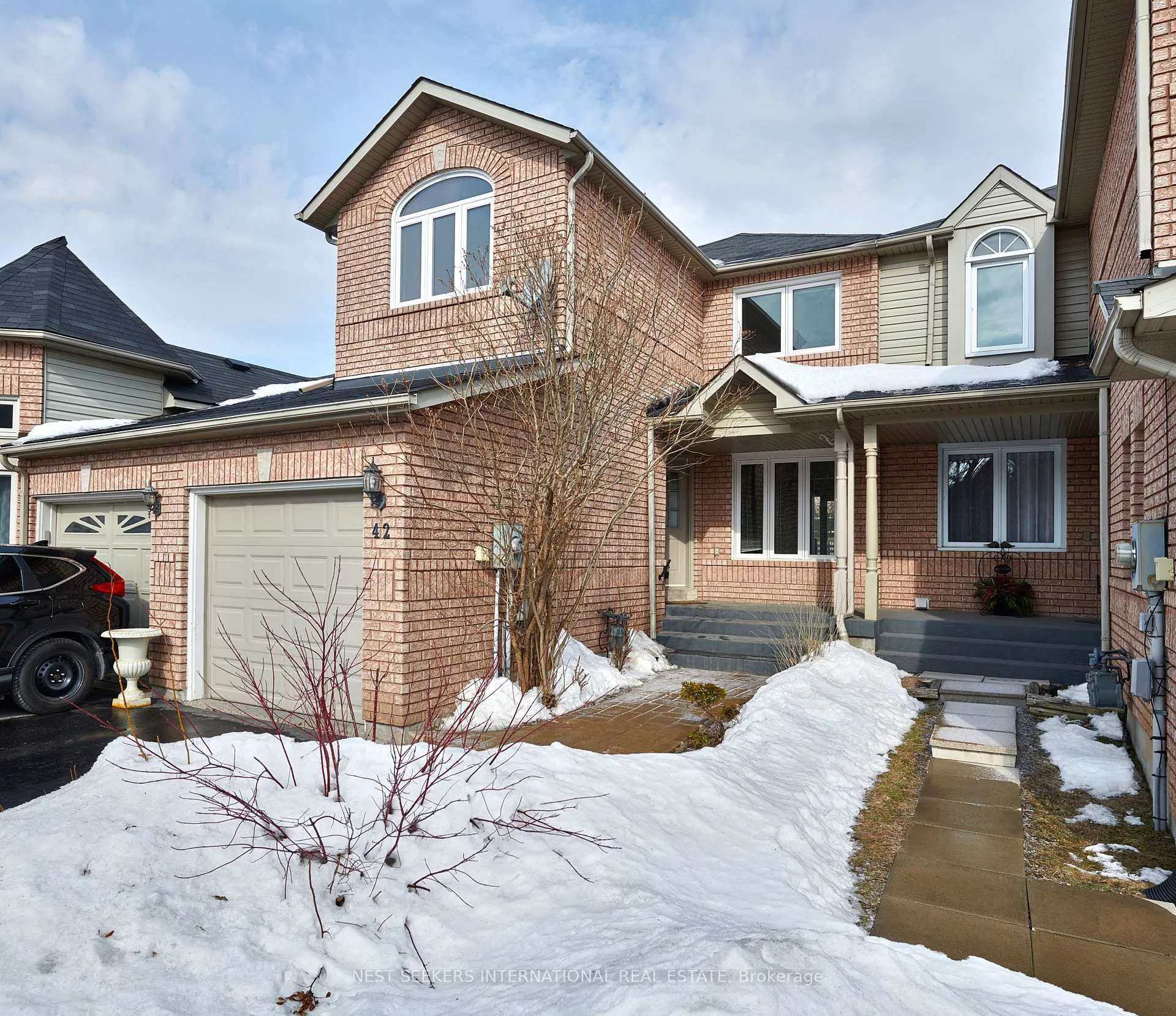 Photo 2 of 42 Montserrand Street, Barrie, Holly — HOMEH