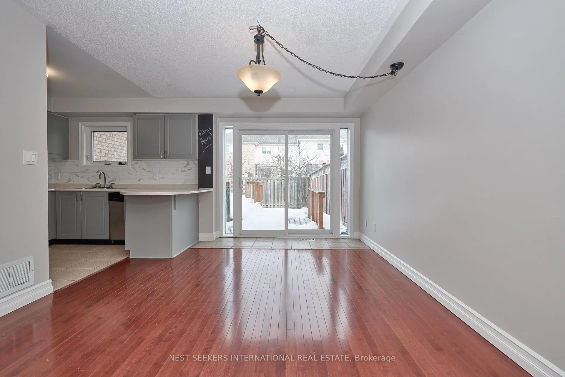 Photo 7 of 42 Montserrand Street, Barrie, Holly — HOMEH
