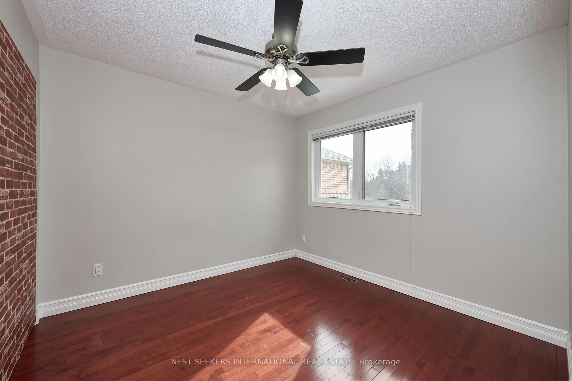 Photo 13 of 42 Montserrand Street, Barrie, Holly — HOMEH