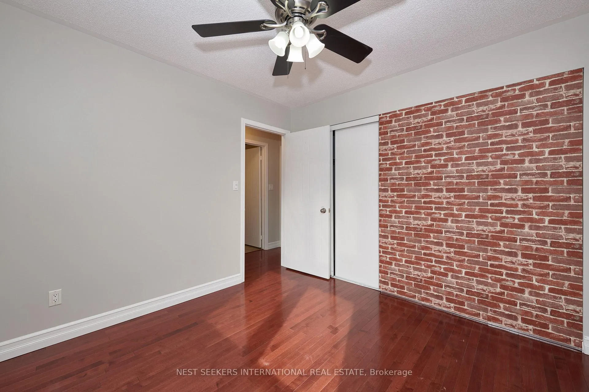 Photo 14 of 42 Montserrand Street, Barrie, Holly — HOMEH