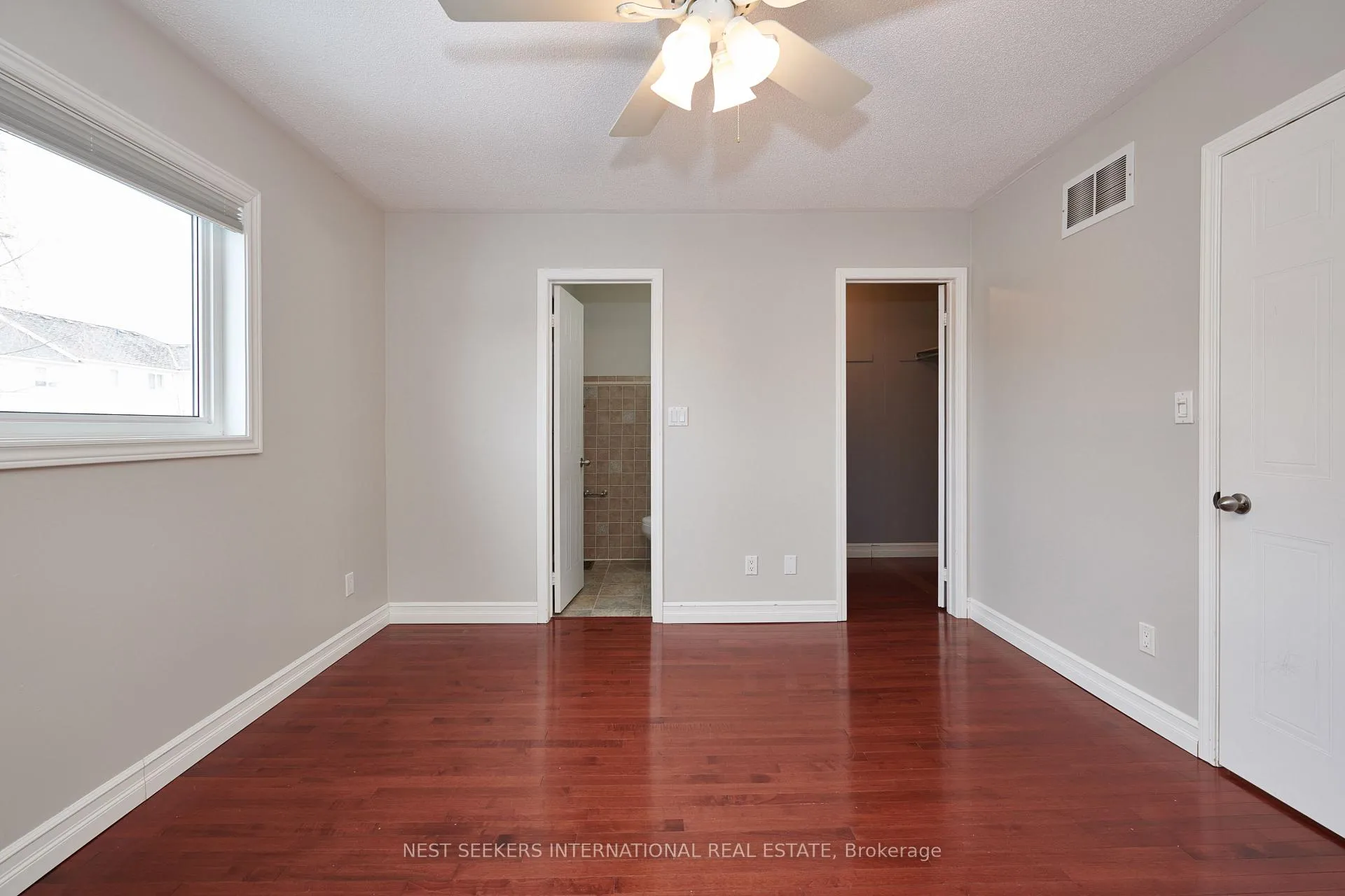 Photo 16 of 42 Montserrand Street, Barrie, Holly — HOMEH