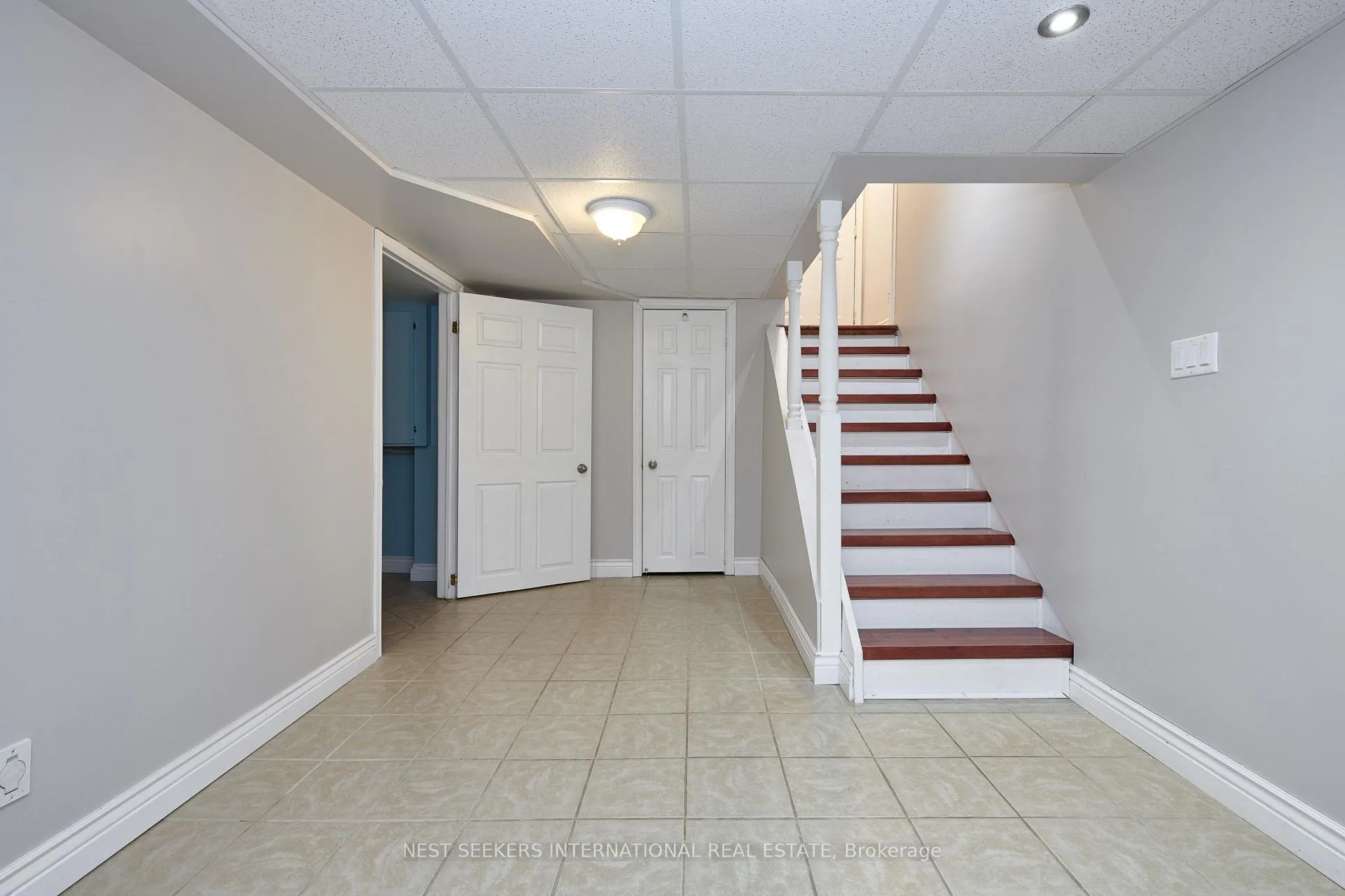 Photo 18 of 42 Montserrand Street, Barrie, Holly — HOMEH