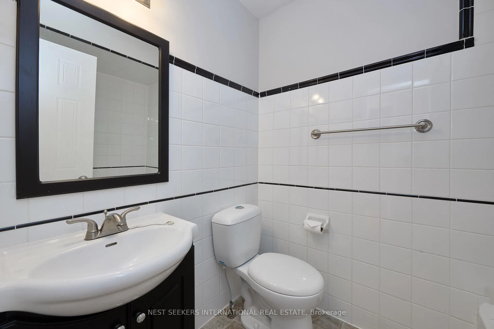 Photo 20 of 42 Montserrand Street, Barrie, Holly — HOMEH