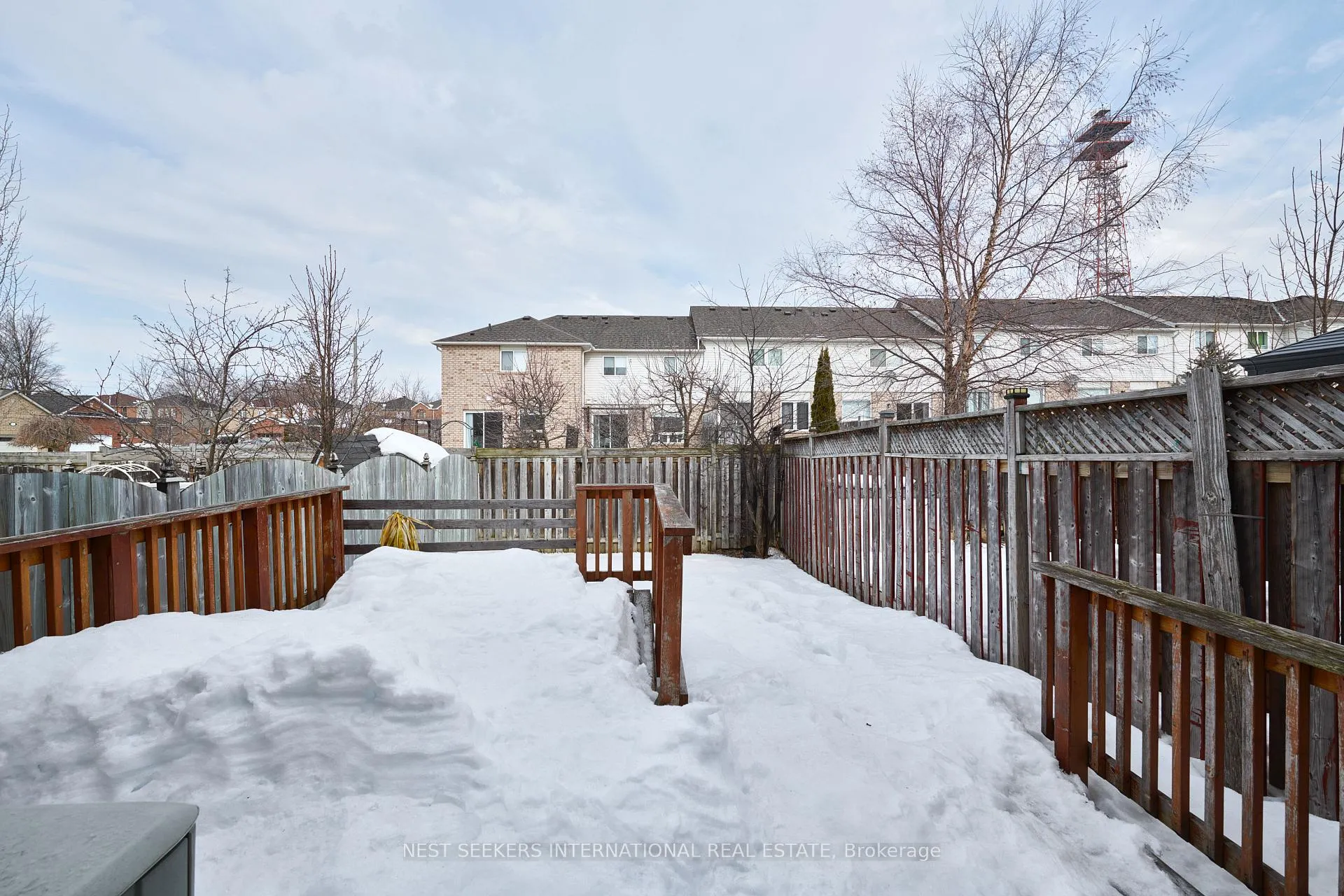 Photo 23 of 42 Montserrand Street, Barrie, Holly — HOMEH