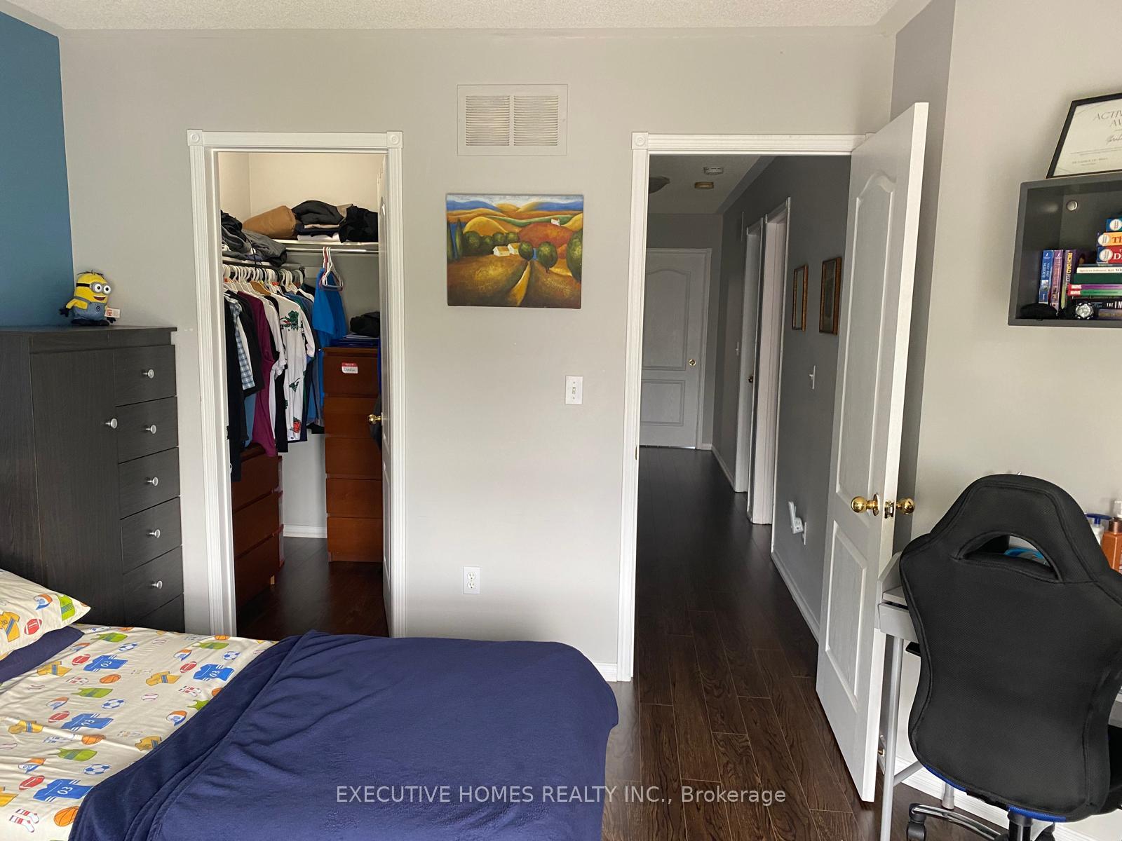 Photo 8 of 30 Ipswich Place, Whitby, Brooklin — HOMEH