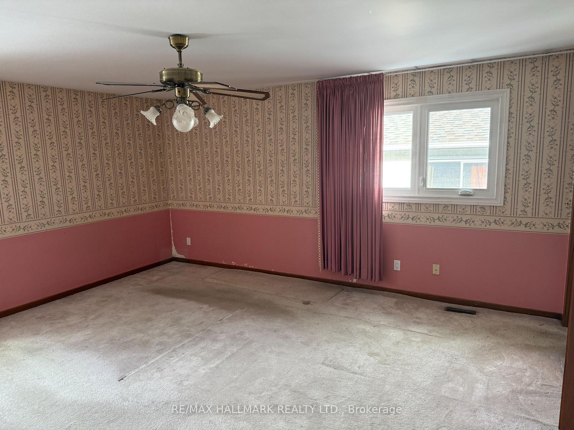 Photo 10 of 35 Carlton Road, Markham, Unionville — HOMEH