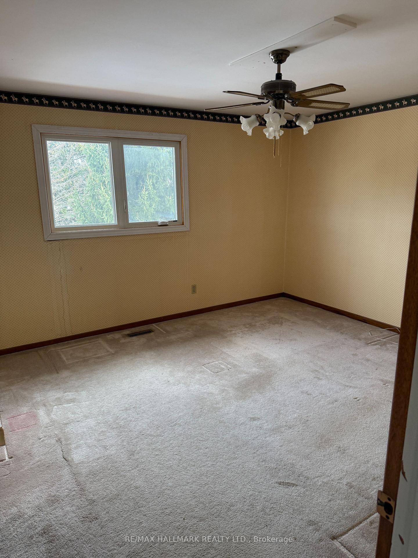 Photo 12 of 35 Carlton Road, Markham, Unionville — HOMEH
